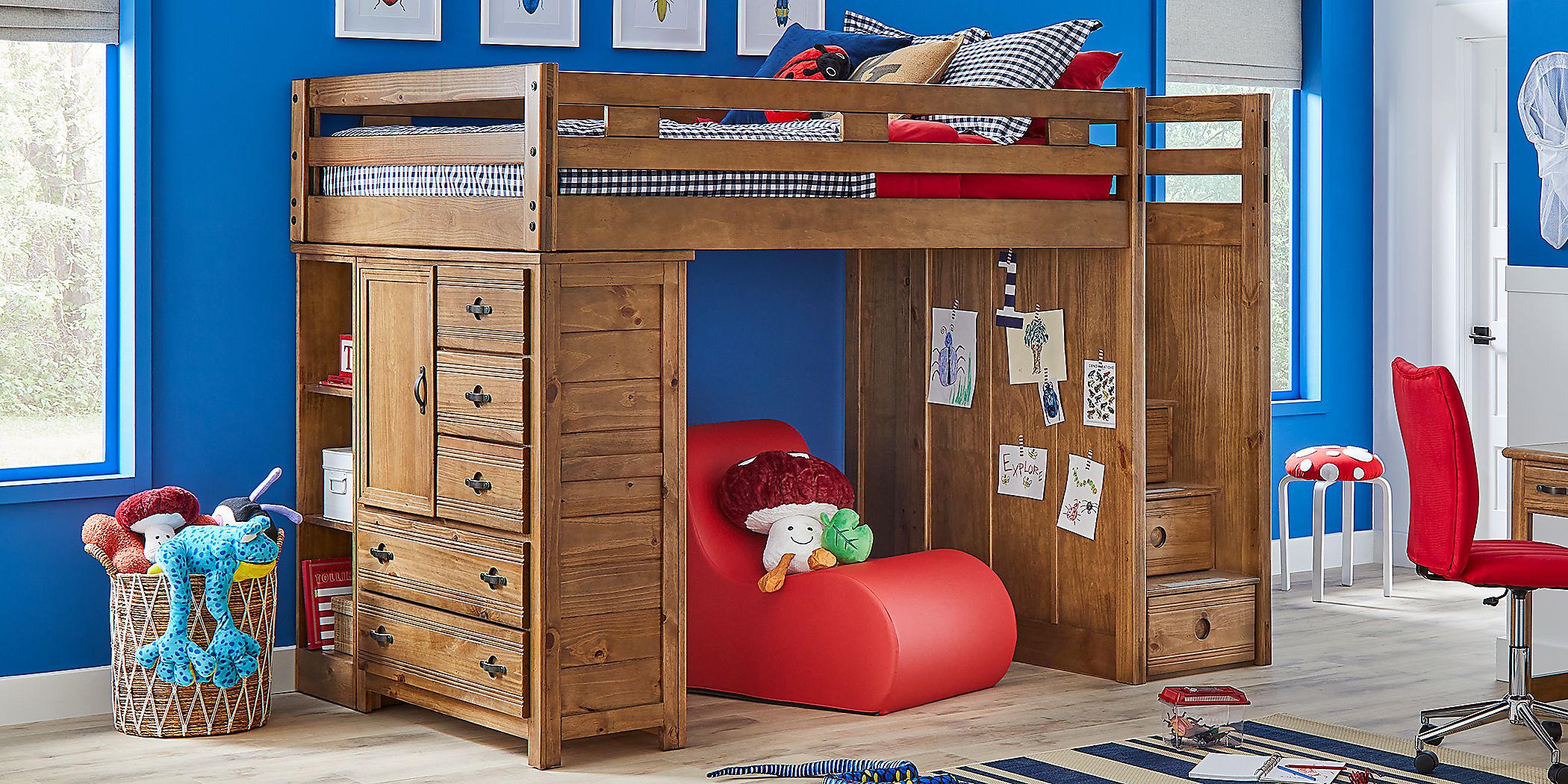 https://assets.roomstogo.com/product/kids-creekside-20-chestnut-full-step-loft-with-loft-chest-and-bookcase_3944041P_image-room?cache-id=6b2175c45f04539b5ed3ce2a41890bcf