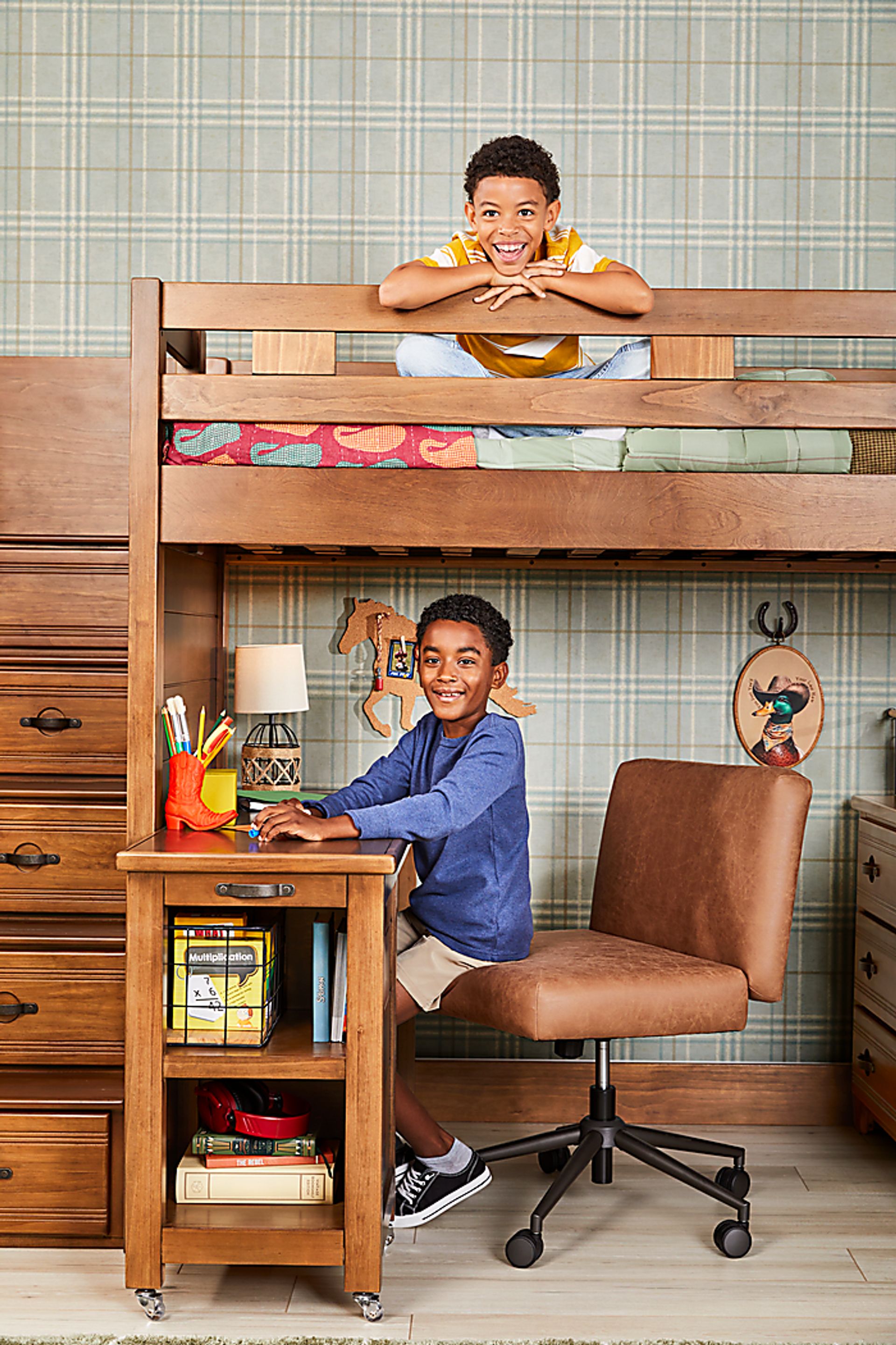 Kids Creekside 3.0 Chestnut Color Caster Desk - Image 4