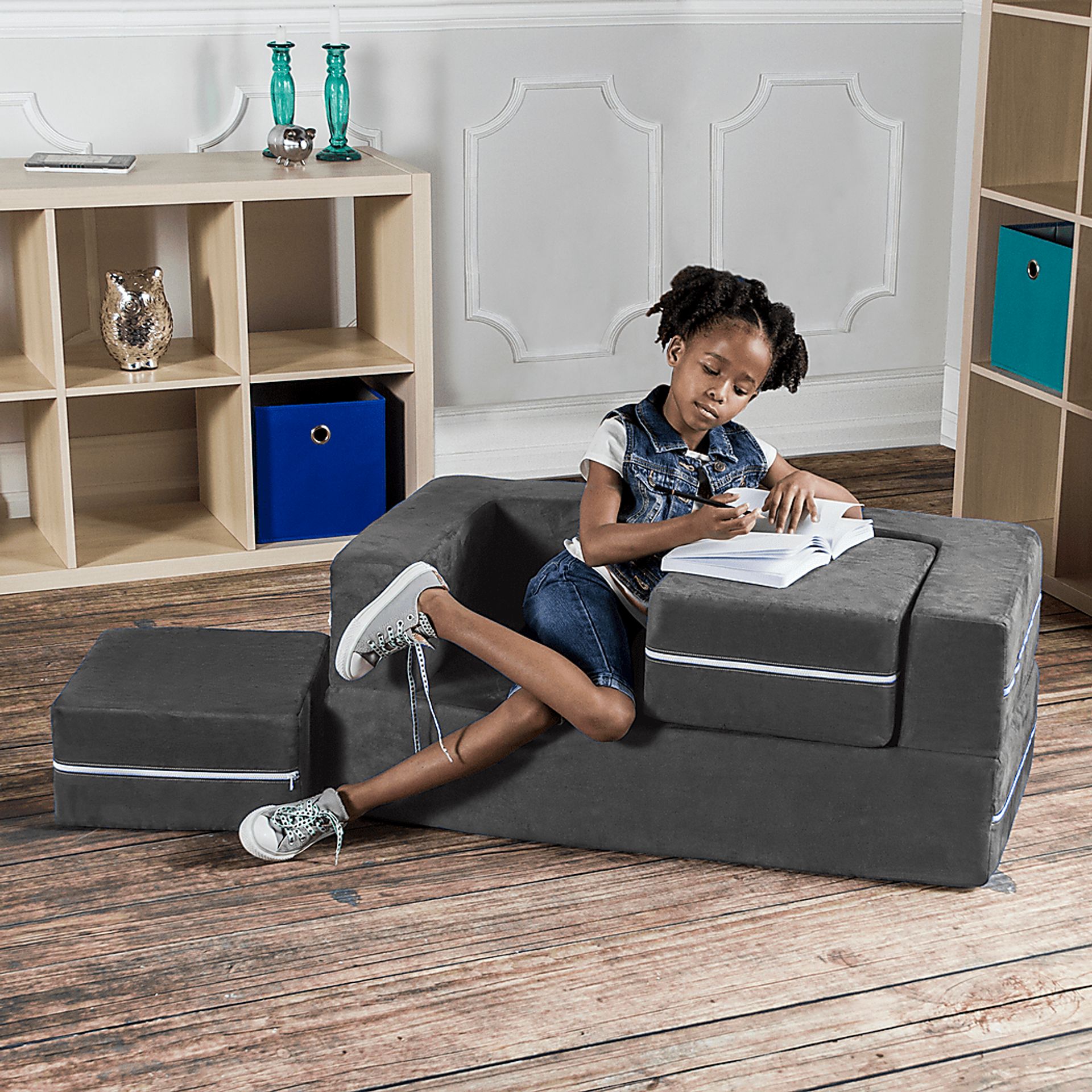 Kids Cubblie Gray Convertible Loveseat and Ottoman - Image 4