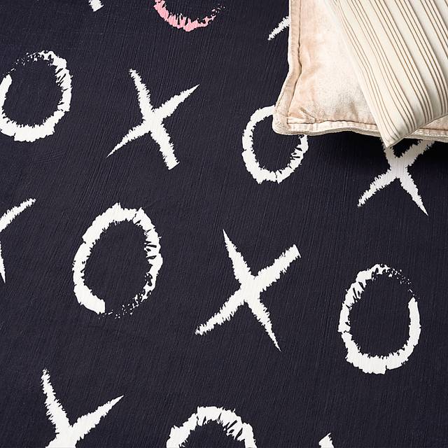 Kids Cute Hugs Black 4' x 6' Rug - Thumbnail - Image 6