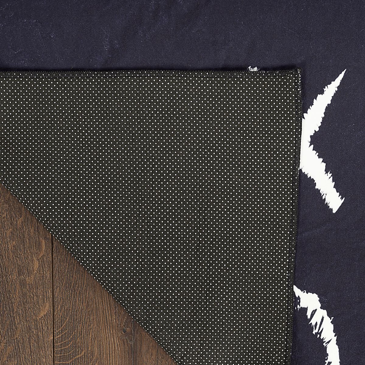 Cute Hugs Black Rugs | Rooms to Go