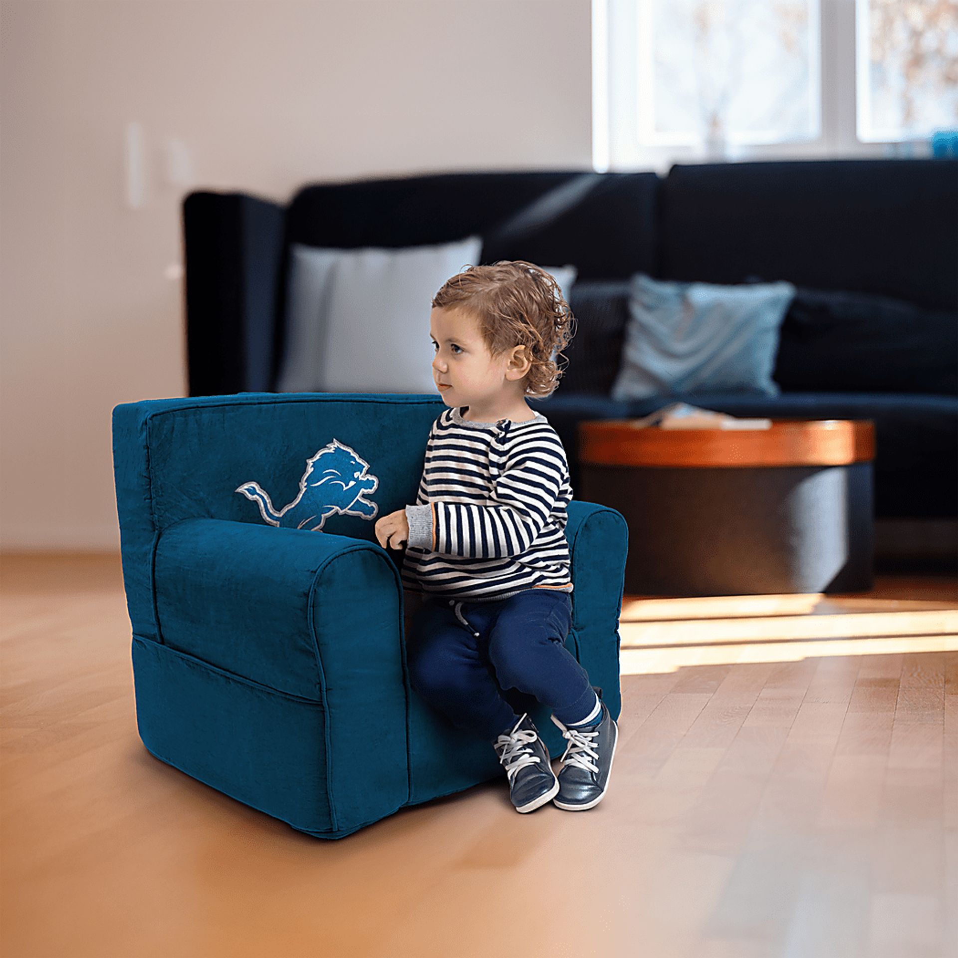 Kids Detroit Lions Blue Chair - Image 6