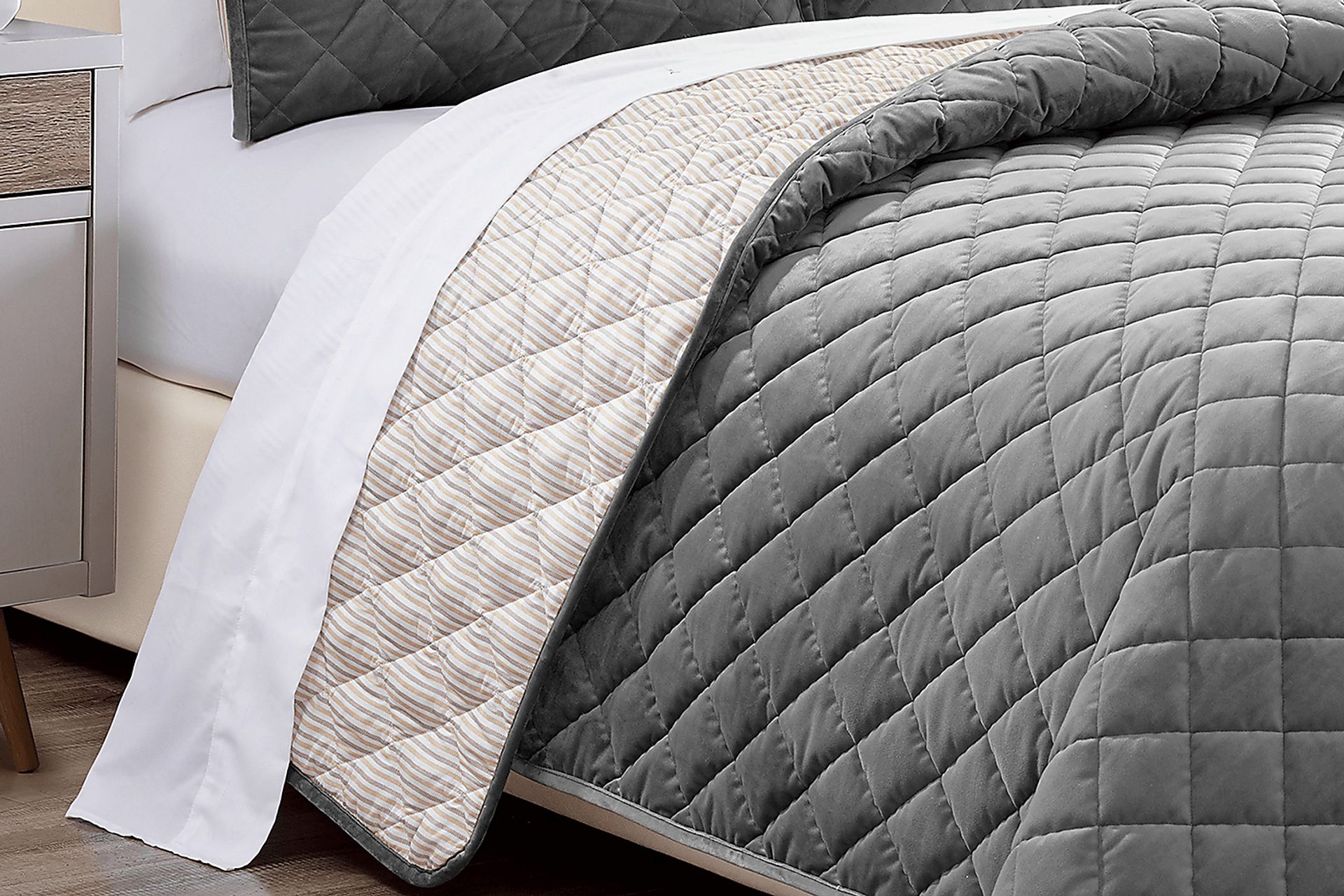 Kids Earthy Tones Gray 2 Pc Twin Comforter Set - Image 3