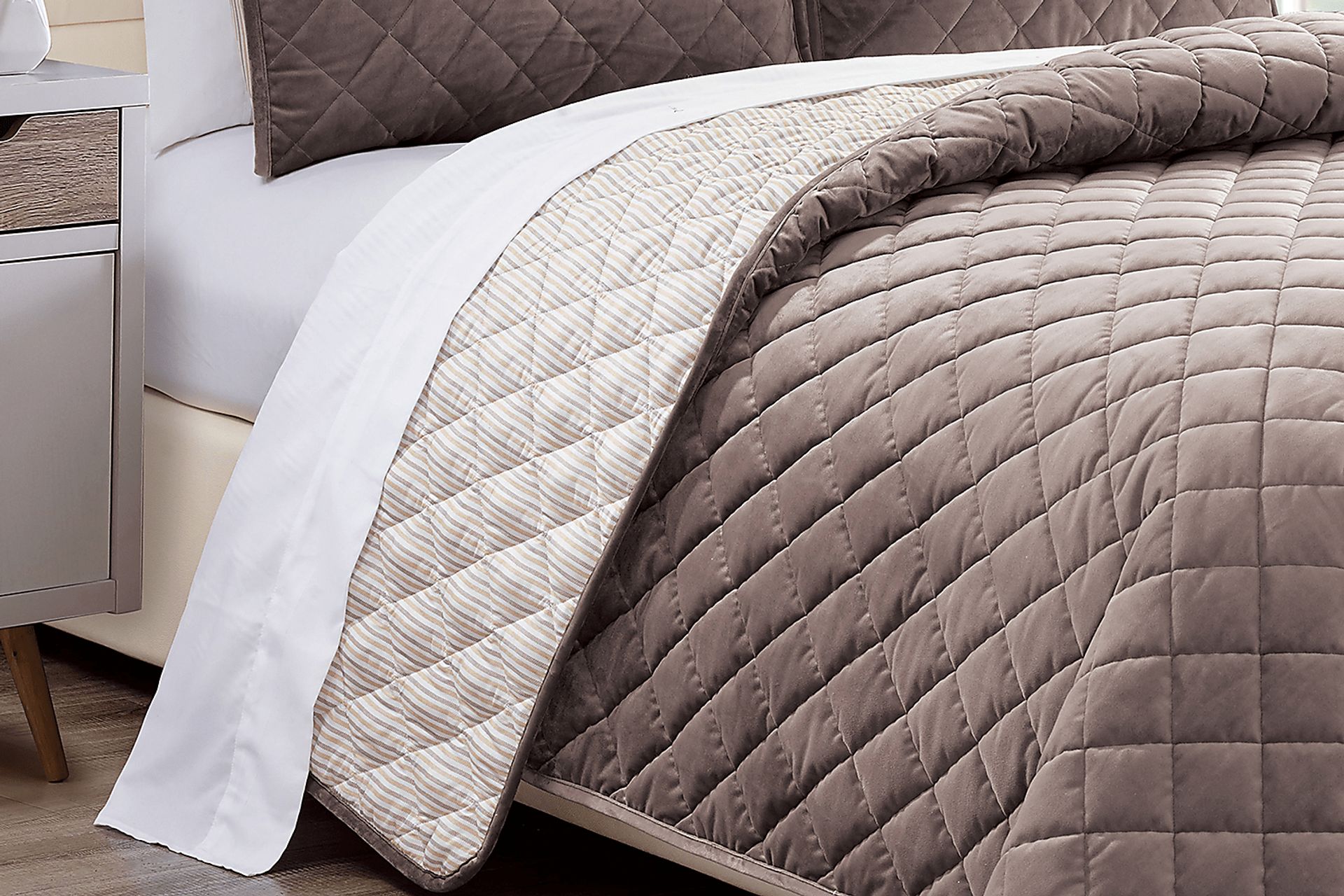 Kids Earthy Tones Taupe 2 Pc Twin Comforter Set - Image 3