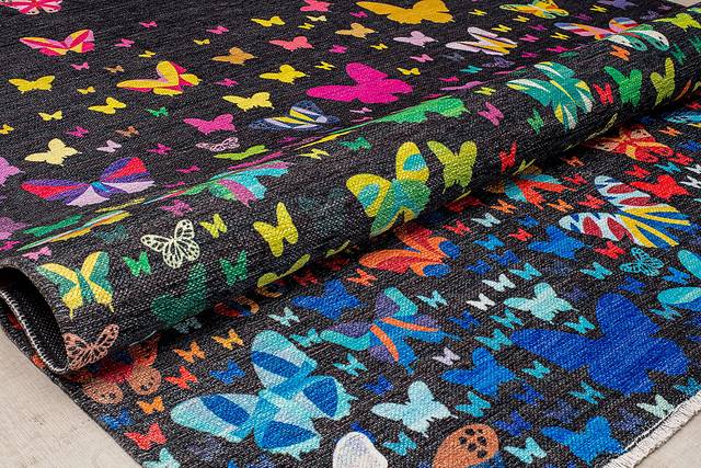 Kids Emgema Black/Multi 5'3 x 7' Rug - Thumbnail - Image 4