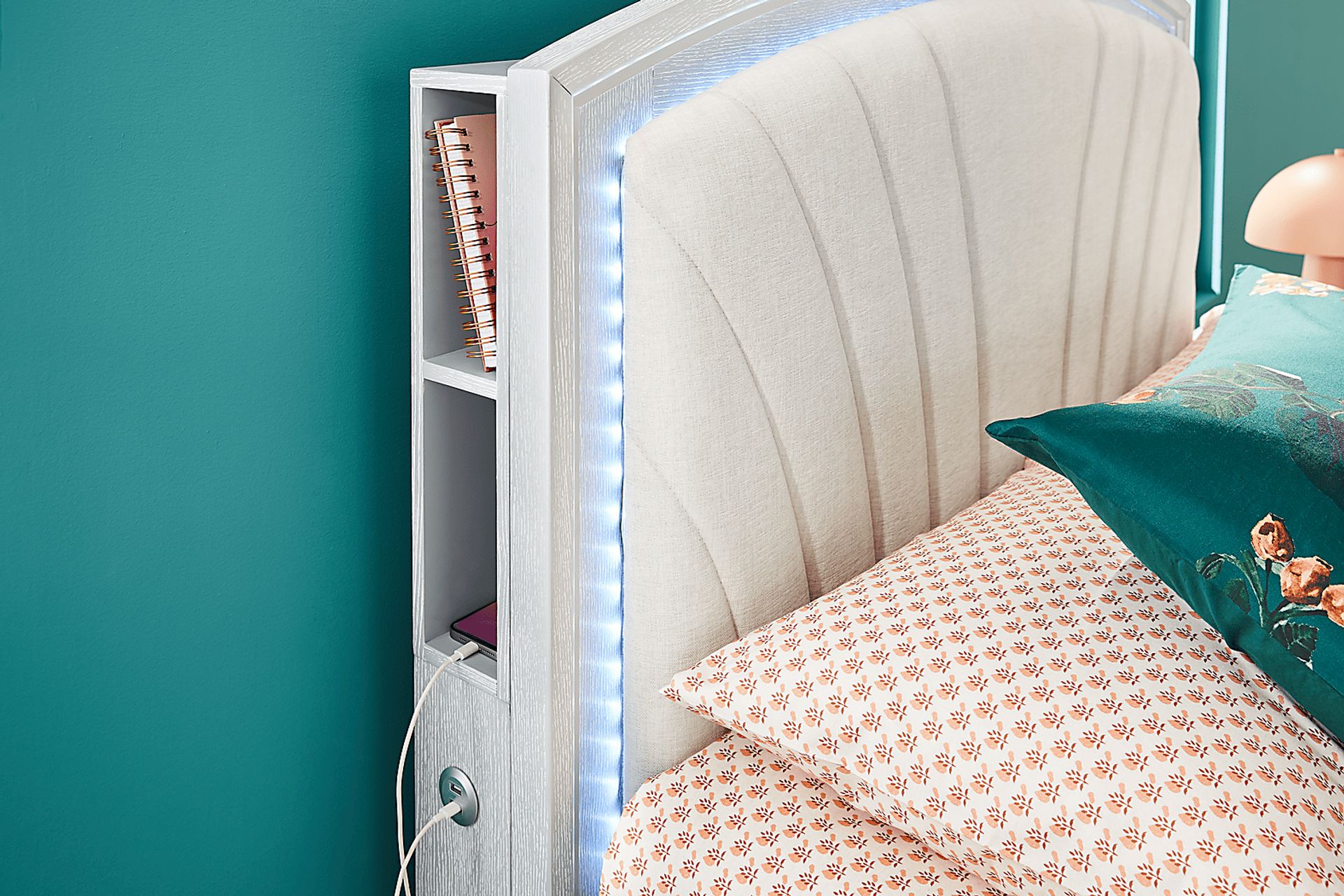 Kids Emilie Rose Wirebrush Gray Full Upholstered Bed - Image 5