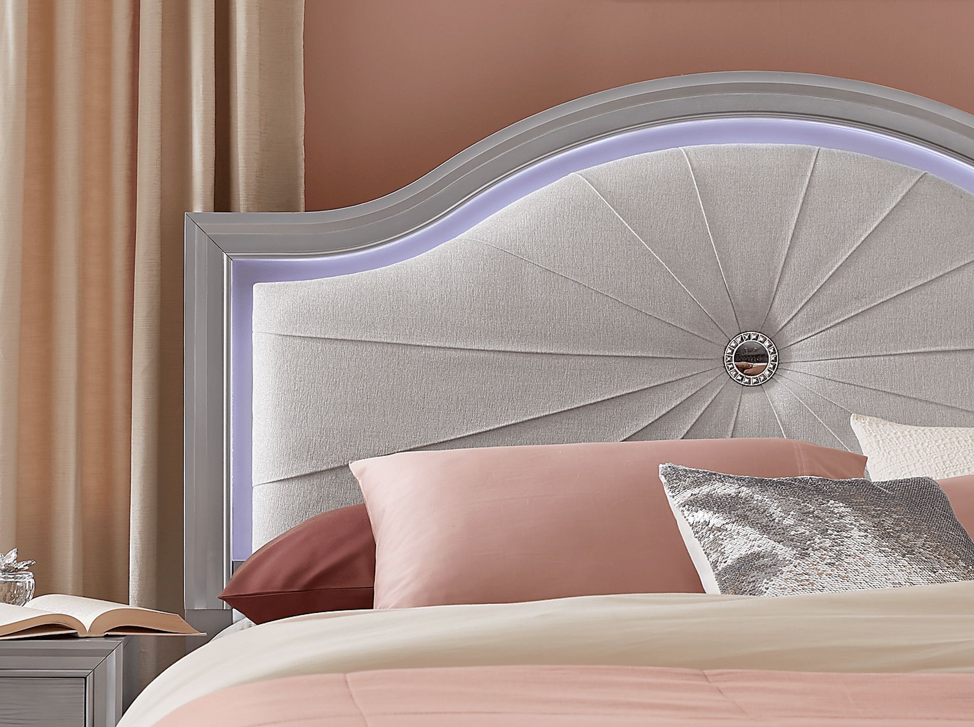 Kids Evangeline Silver 3 Pc Full Lighted Upholstered Bed - Image 4