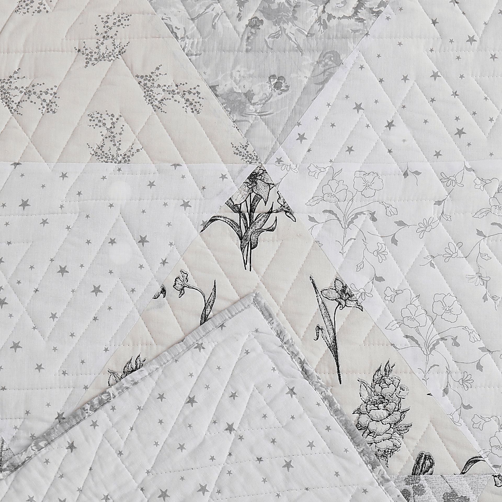 Kids Floral Tales Cream  2 Pc Twin Comforter Set - Image 3