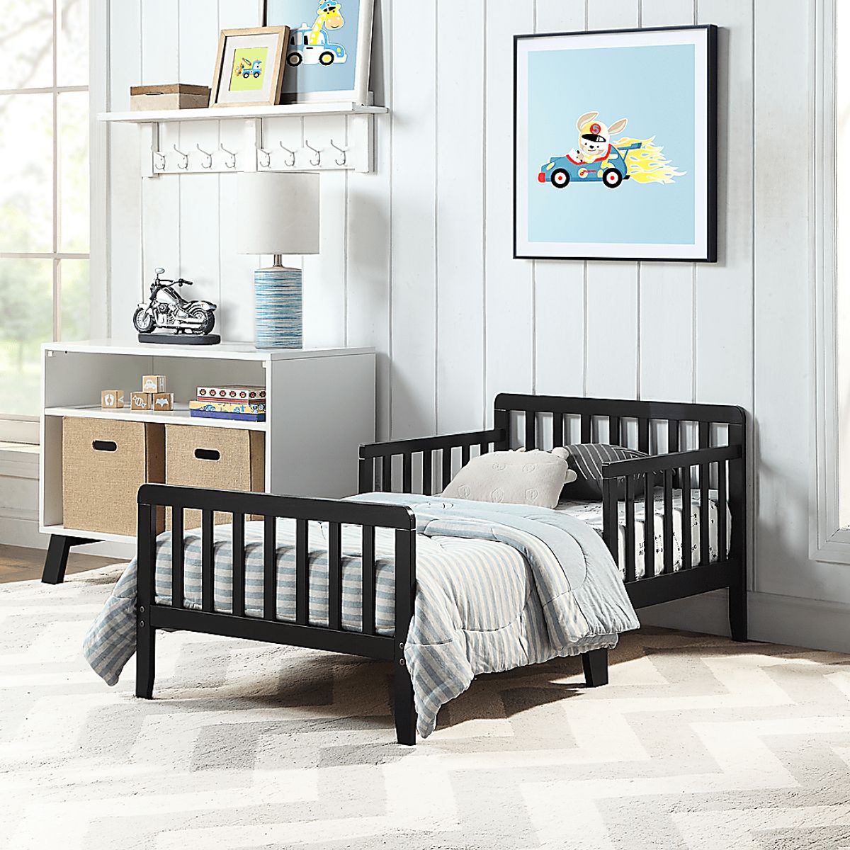 Fyrio Black Toddler Bed | Rooms to Go