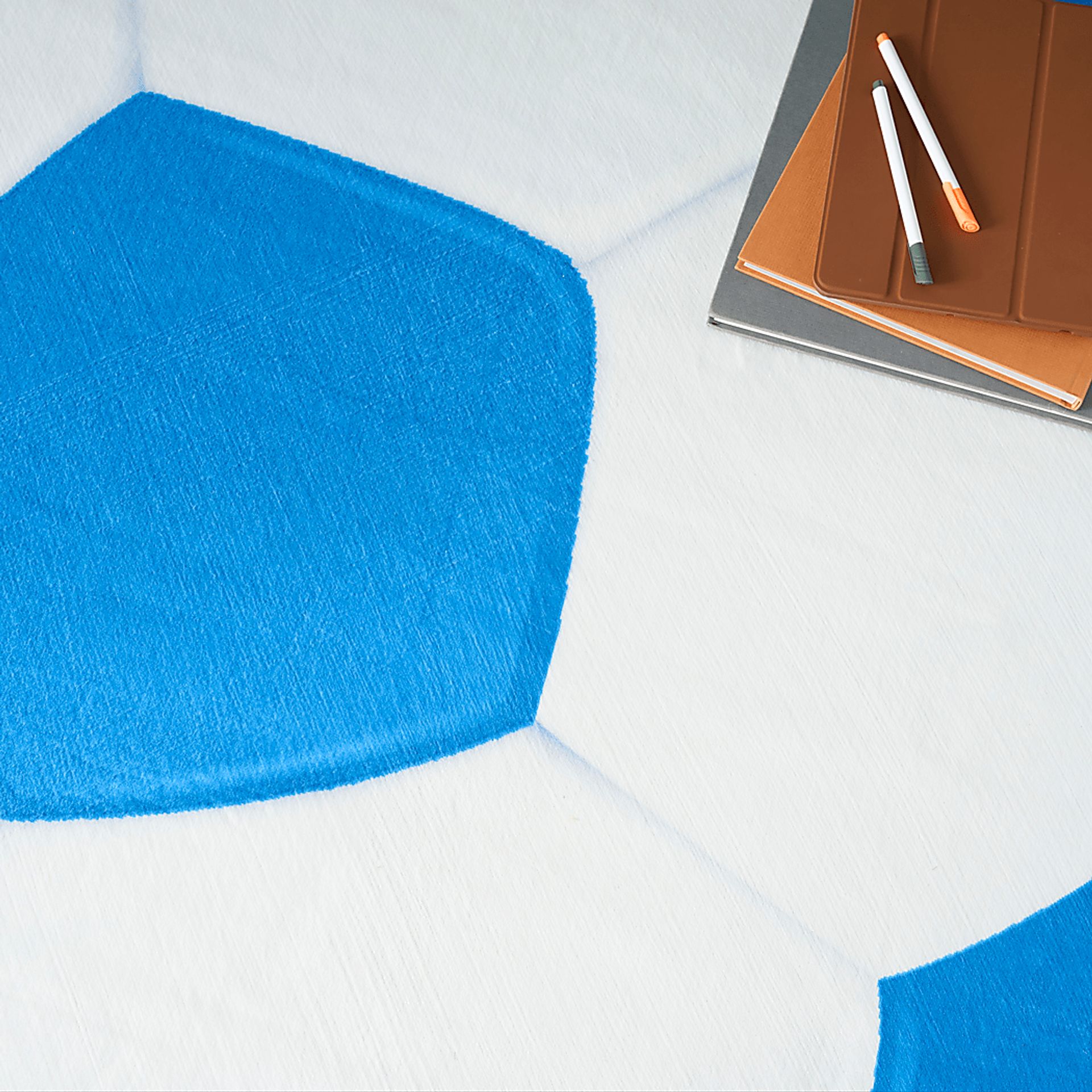 Kids Goal Getter Blue 5' Round Rug - Image 6