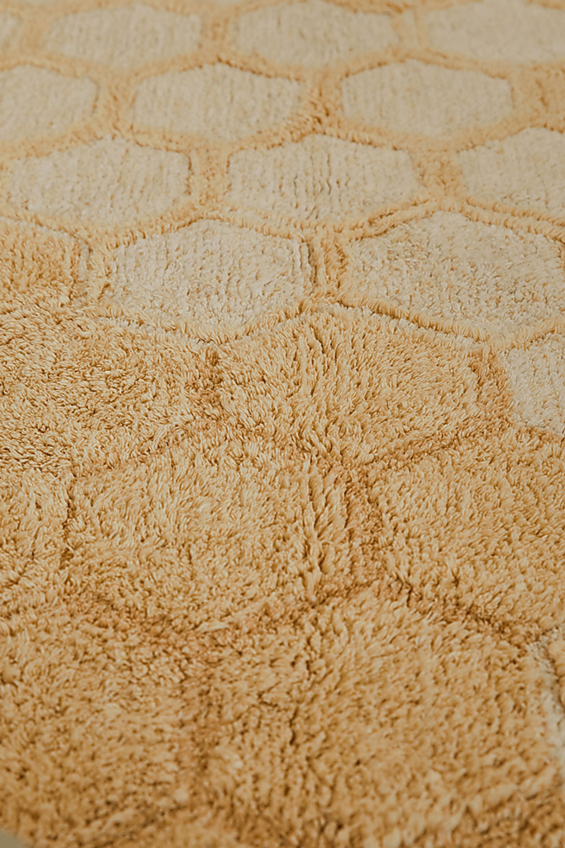 Kids Gold 4'7 x 6'7 Sweet Honey Machine Washable Rug - Image 4