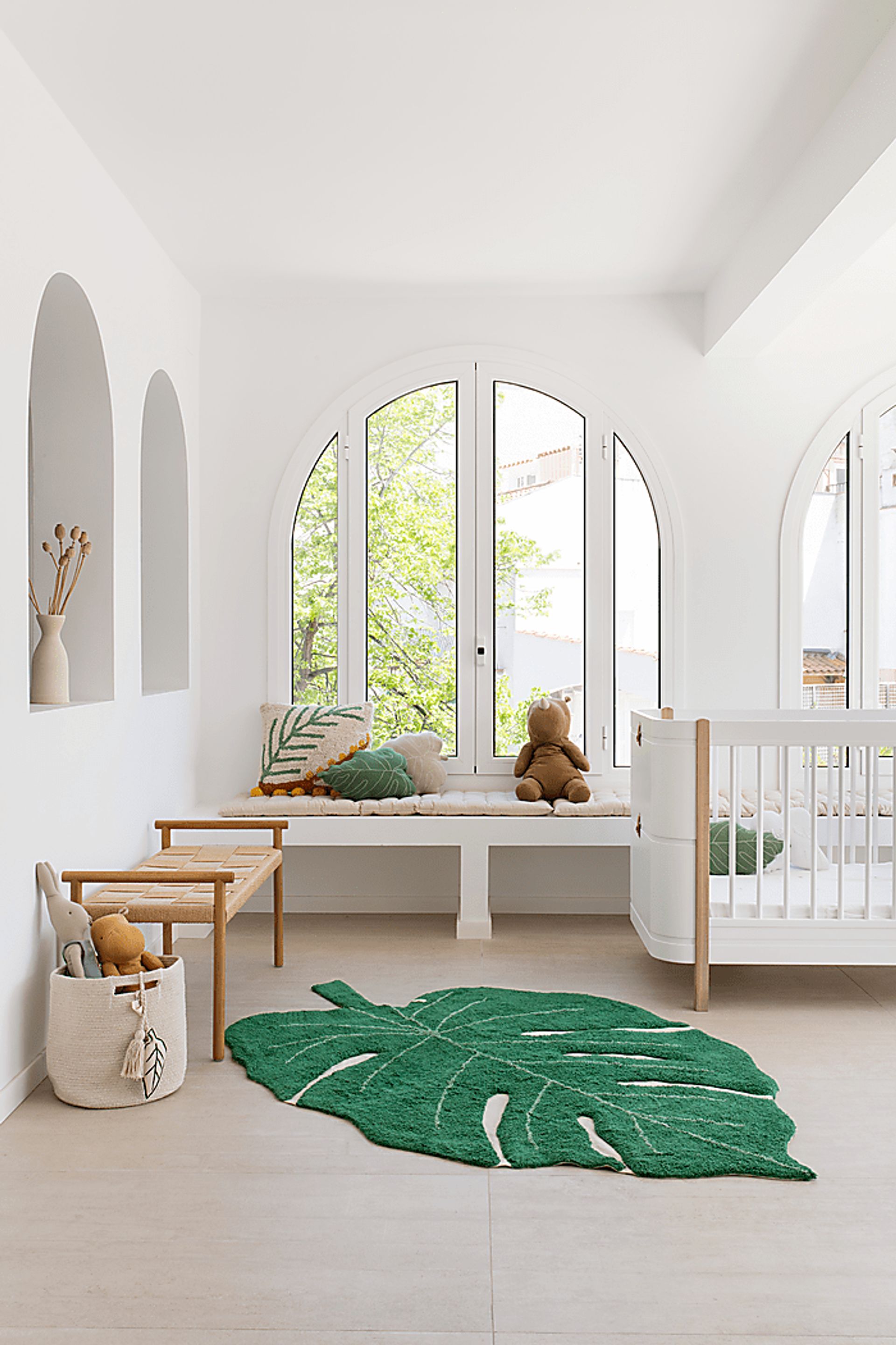 Kids Green 4' x 5'3 Monstera Leaf Machine Washable Rug - Image 3