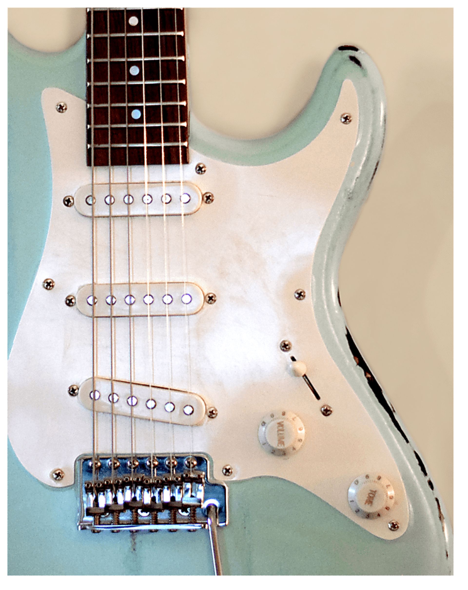Kids Guitar Cords Cream Artwork - Image 1