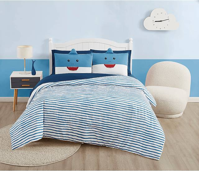 Kids Happy Shark Blue 7 Pc Full Comforter Set - Thumbnail - Image 4