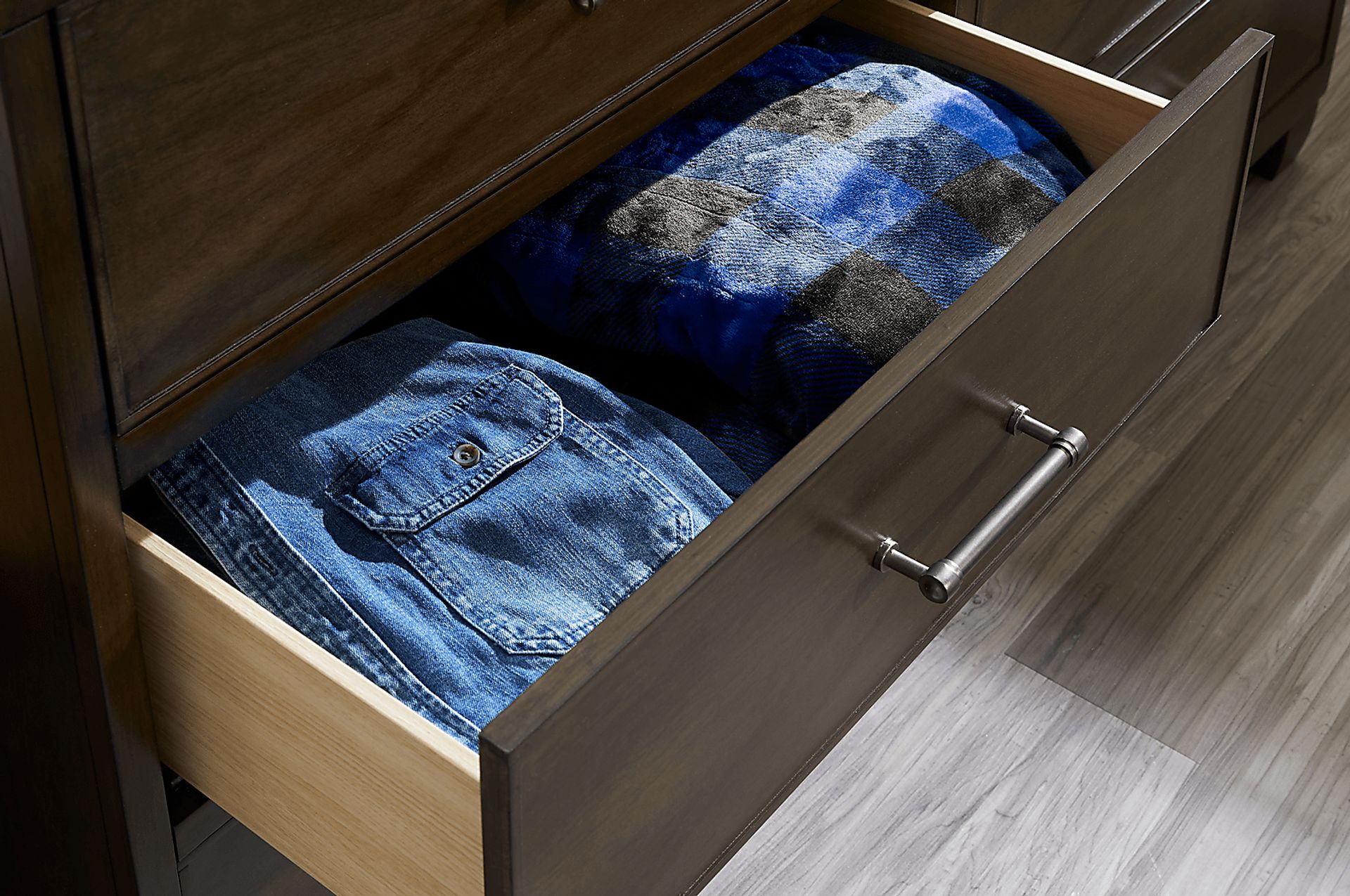 Kids Holden's Ridge Charcoal Dresser - Image 5
