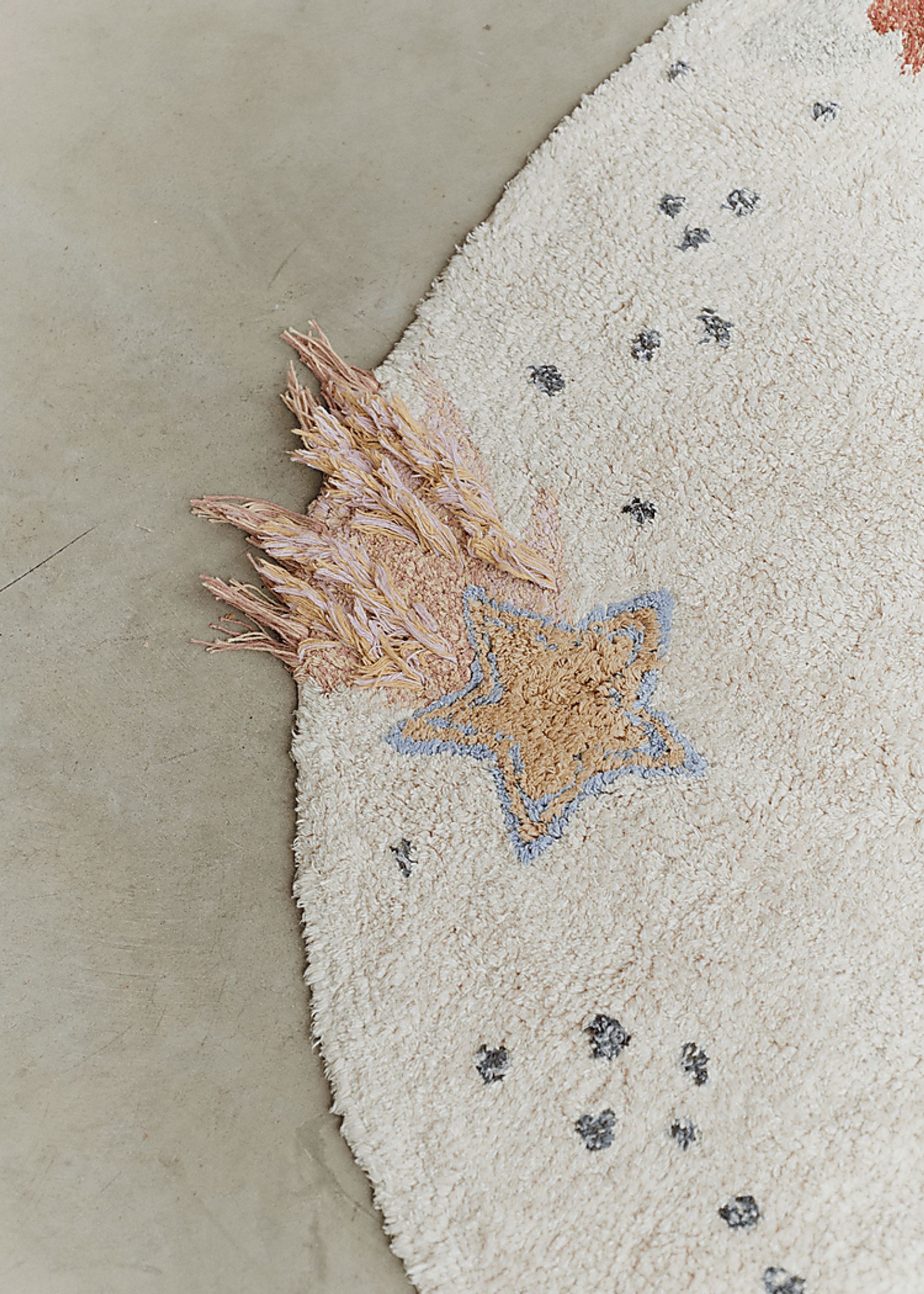 Kids Interstellar Natural 4'7 x 4'7 Round Rug - Image 5