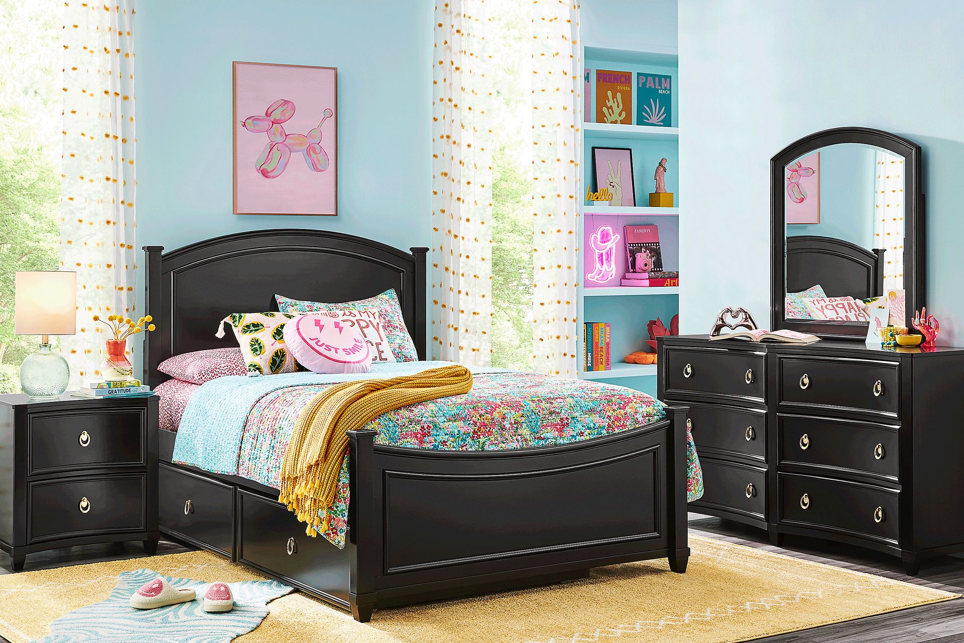 https://assets.roomstogo.com/product/kids-jacyln-lane-black-5-pc-full-panel-bedroom_3431451P_image-3-2?cache-id=43517116ec0022d32b12a2e185992b8a