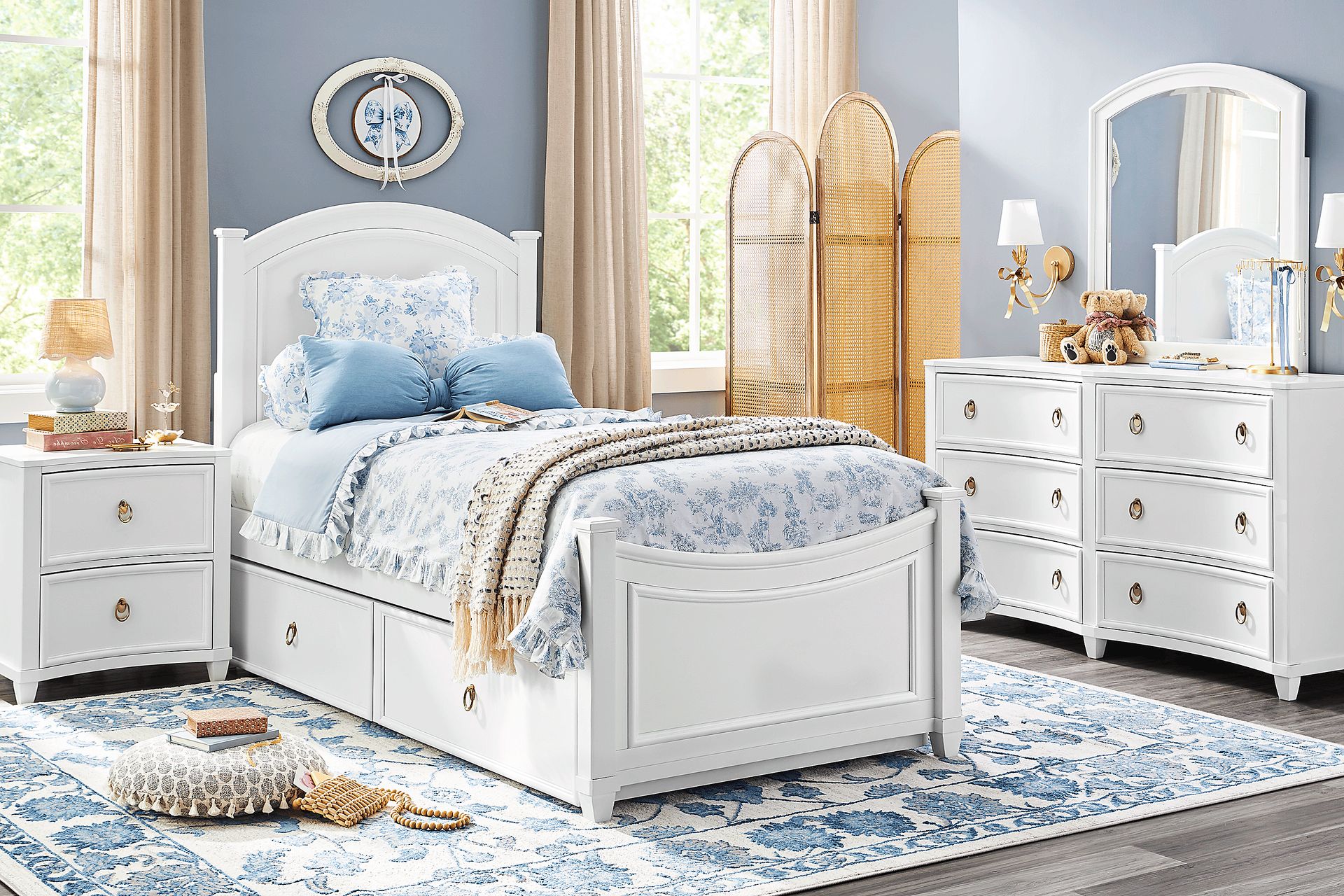 https://assets.roomstogo.com/product/kids-jacyln-lane-white-5-pc-twin-panel-bedroom_3421450P_image-3-2?cache-id=18bcca0c8a88eadba3031cbd7f78d3bb