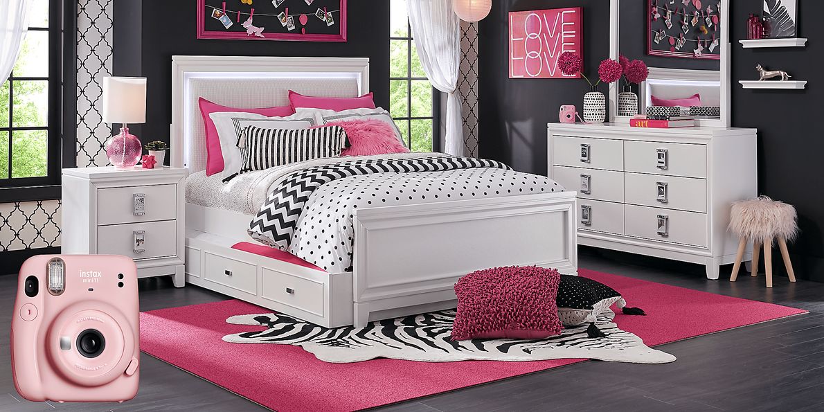 Rooms to shop go girls bedroom