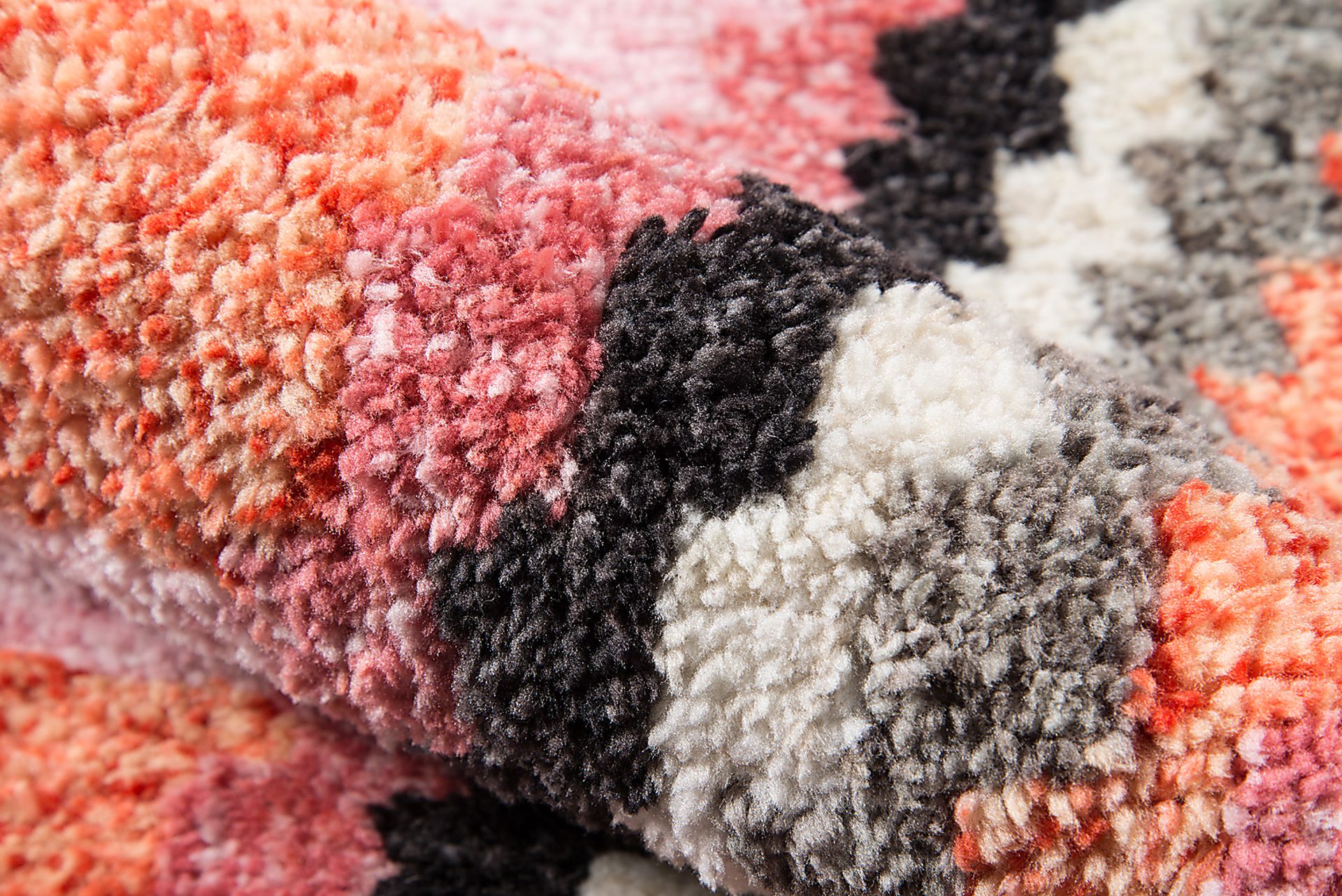 Kids Kwanza Pink 3'6 x 5'6 Rug - Image 4