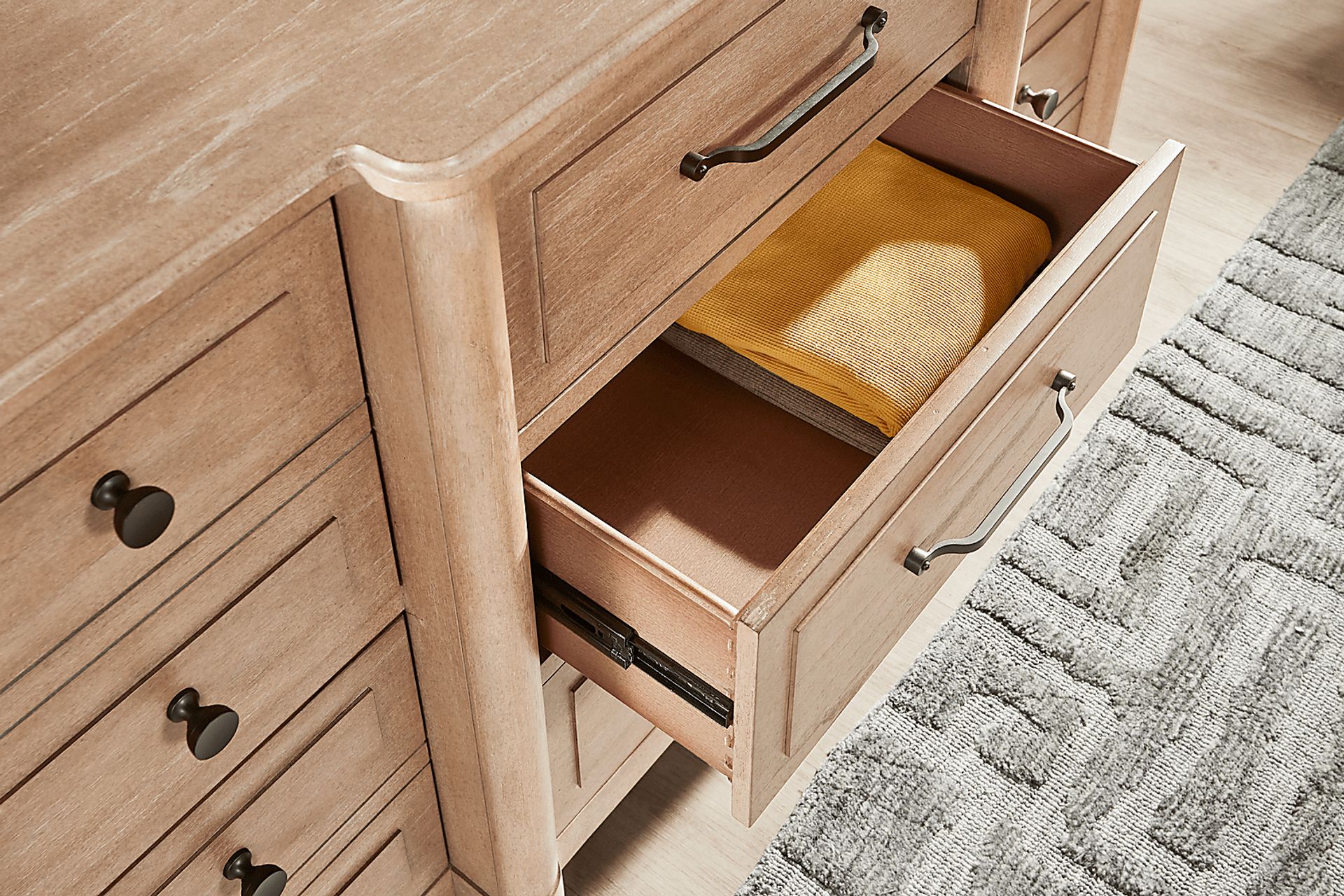 Kids Lindbrook Sand Full Panel Bedroom - Image 7