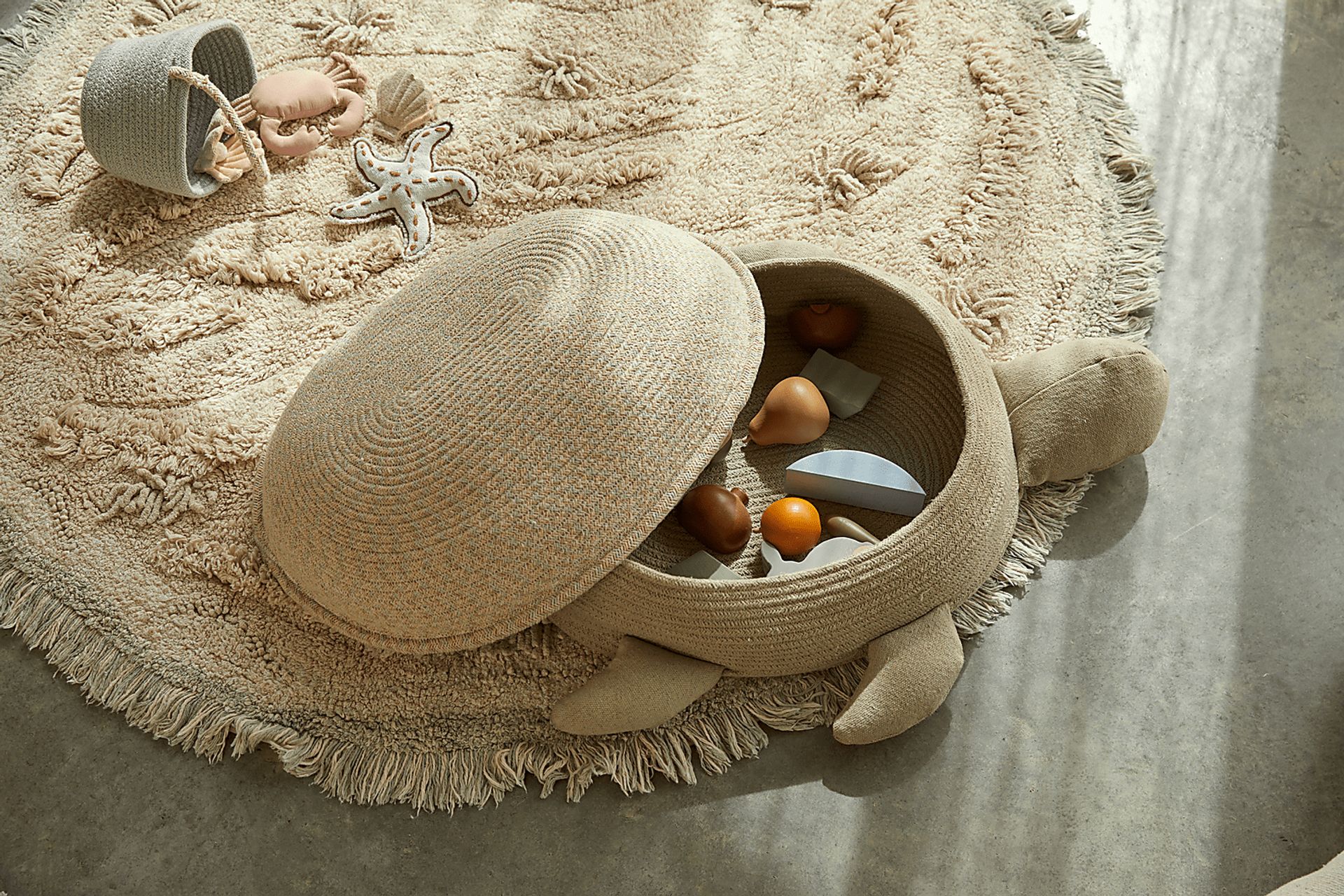 Kids Mama Turtle Olive Basket - Image 2