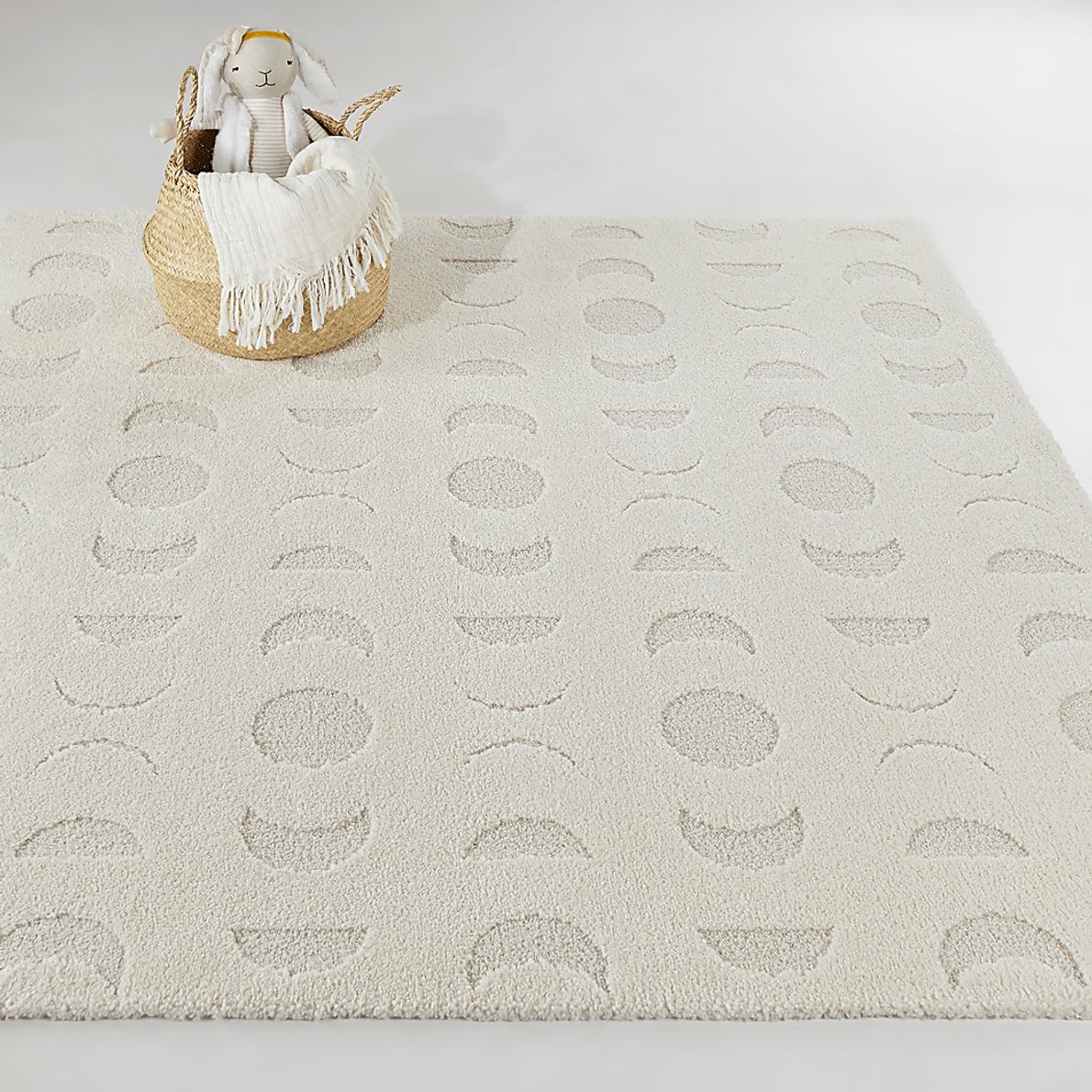 Kids Many Moons Cream 5'3 x 7' Rug