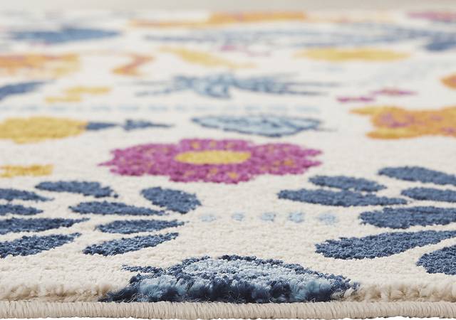 Kids Mercado White 5'3 x 7' Rug - Thumbnail - Image 5