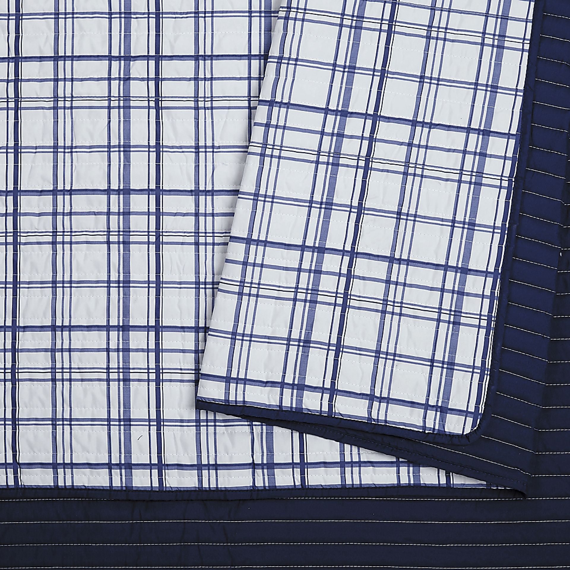 Kids Mintvale Navy Twin Quilt - Image 3