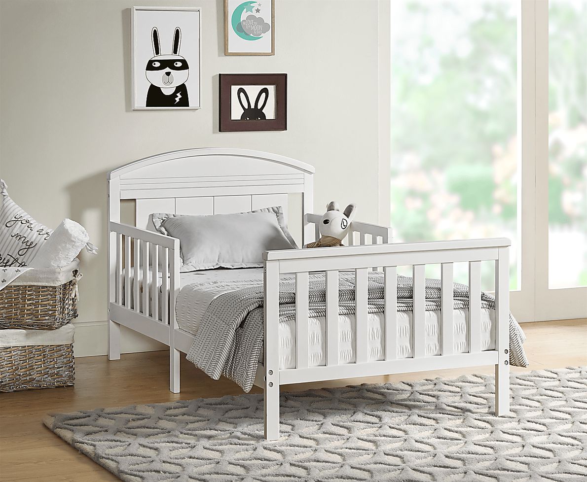 Kids Naera White Toddler Bed - Rooms To Go