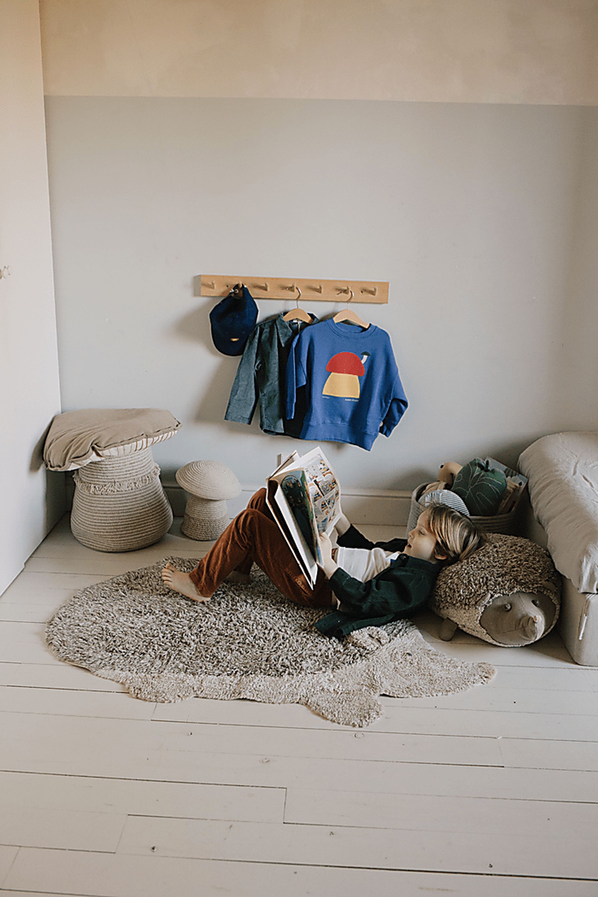 Kids Natural 3' x 4'3 Hedgehog Machine Washable Rug - Image 3