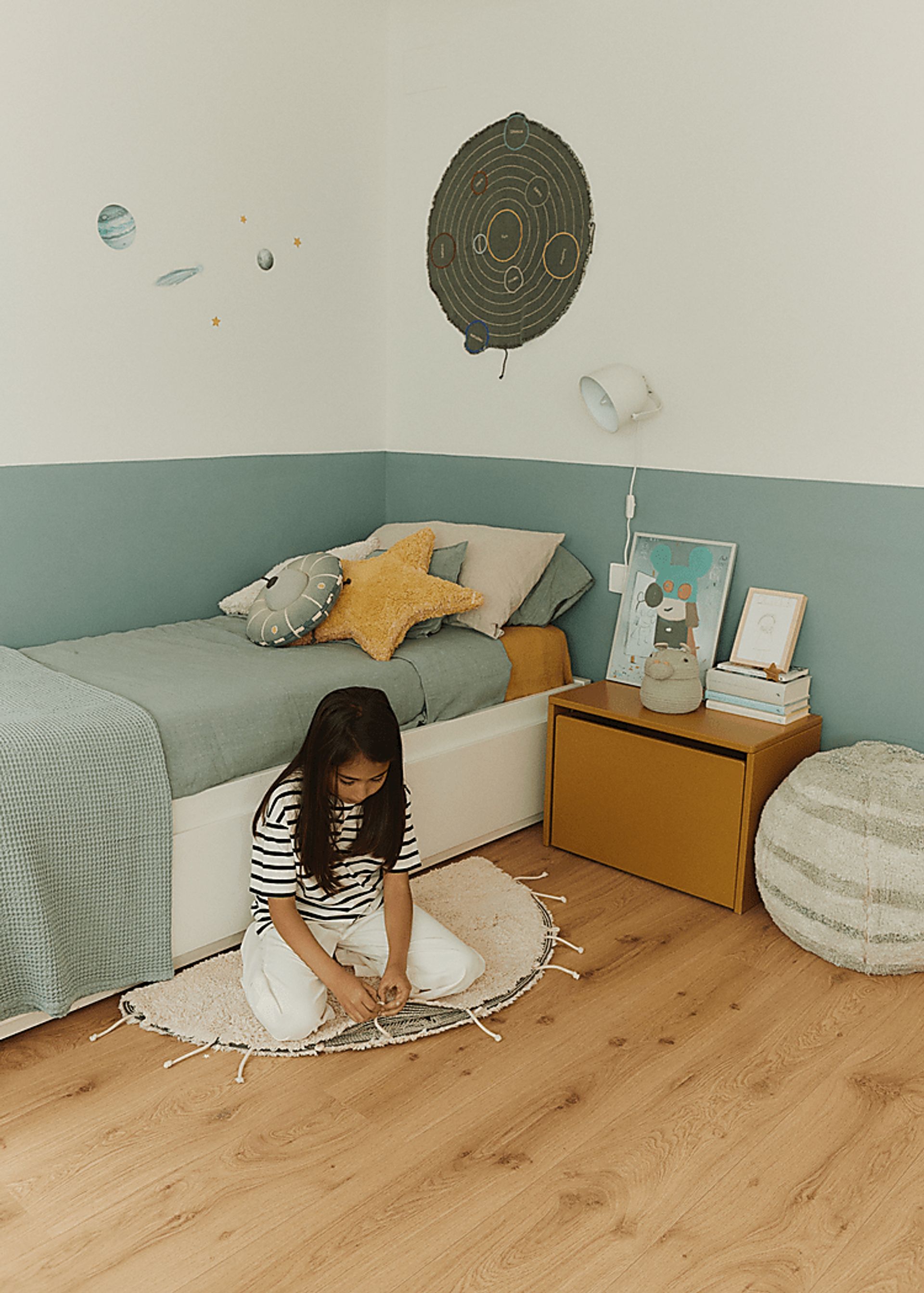 Kids Natural 3'3 x 3'3 Moon Rug - Image 3
