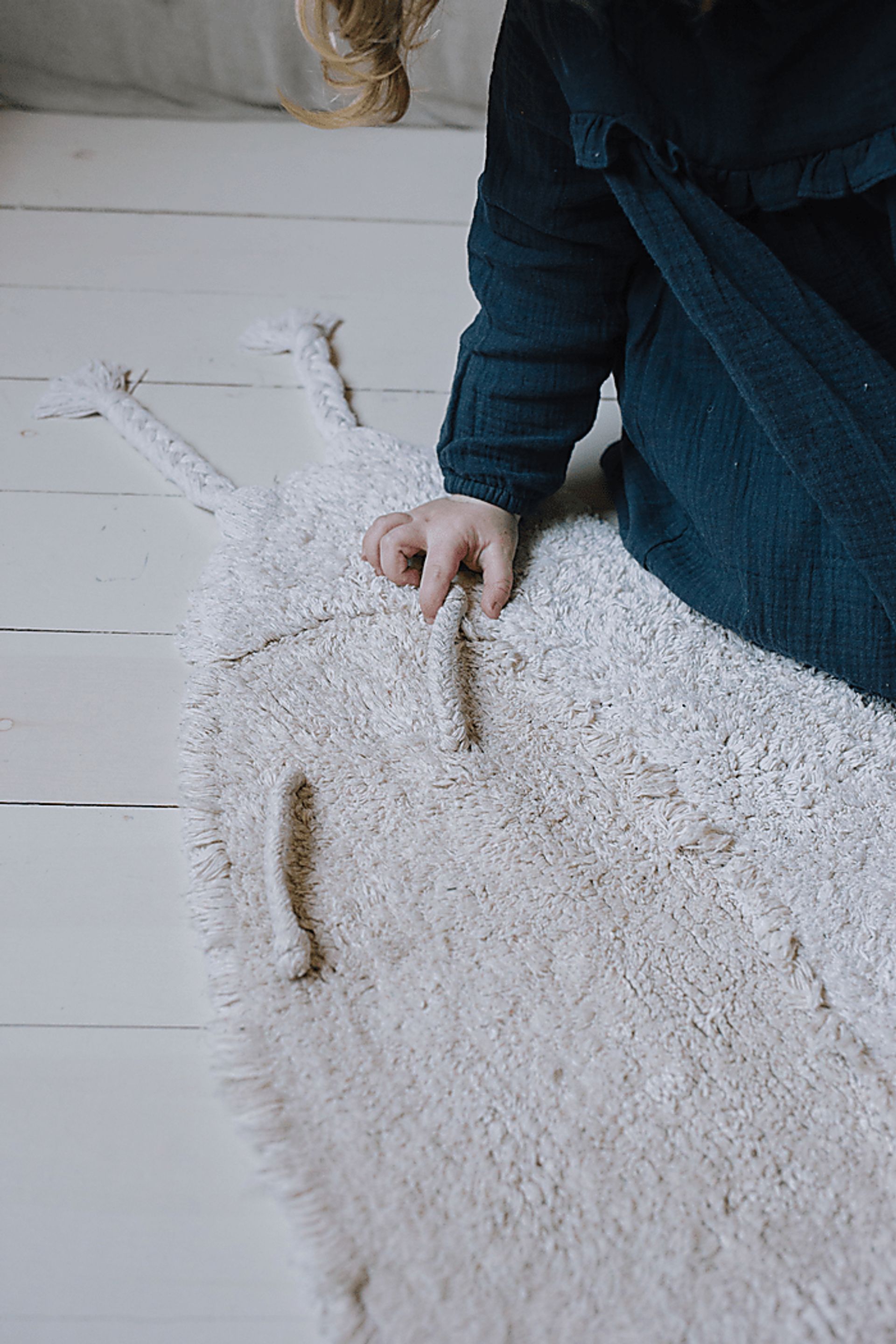 Kids Natural Snail 3'3 x 4' Machine Washable Rug - Image 4