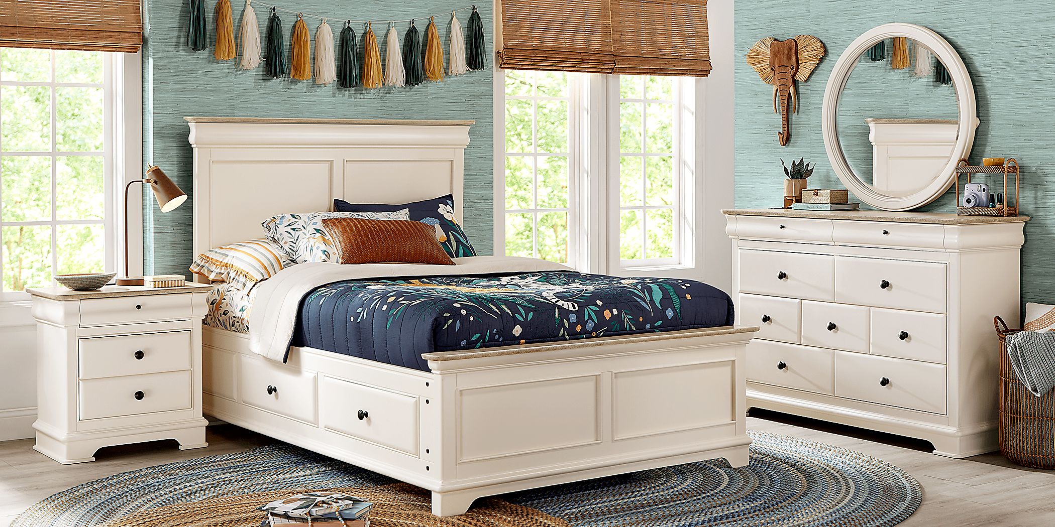 https://assets.roomstogo.com/product/kids-oberon-cream-full-panel-bedroom-with-storage-side-rails_3643452P_image-room?cache-id=267e85696b169d17c585ba6bdcbe0e6d