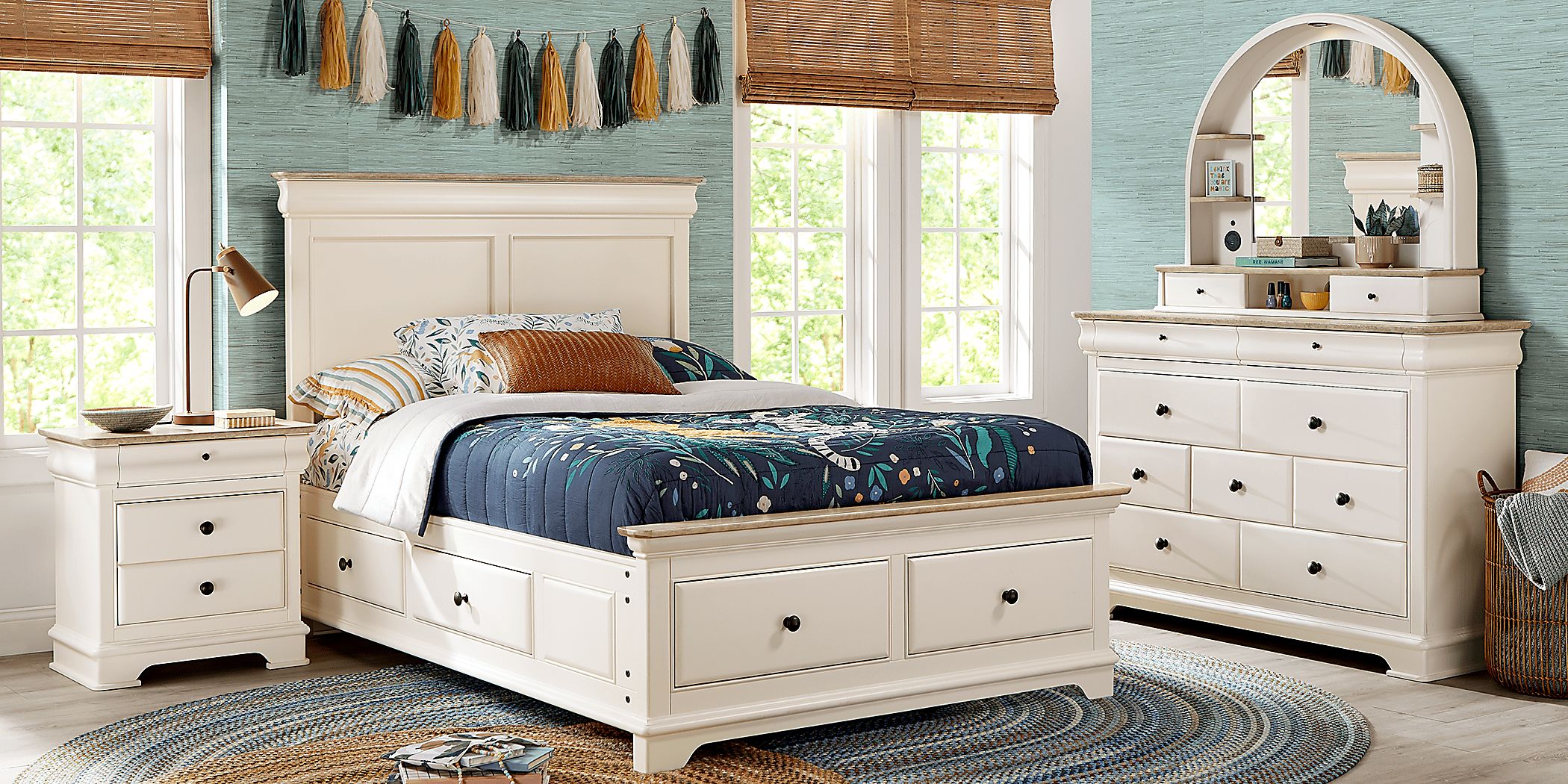 https://assets.roomstogo.com/product/kids-oberon-cream-full-storage-bedroom_3513452P_image-room?cache-id=32fe770b53291777cbb1d8efc999d2c2