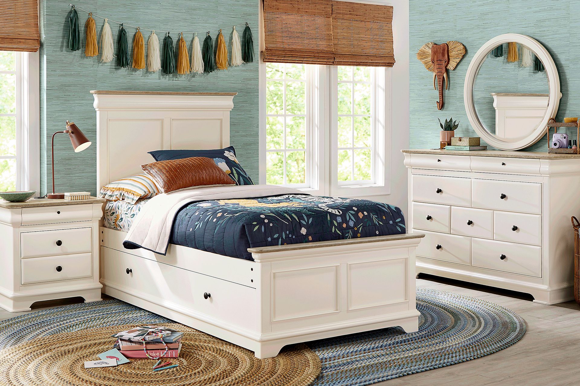https://assets.roomstogo.com/product/kids-oberon-cream-twin-panel-bedroom_3443452P_image-3-2?cache-id=21c247aca3ba248051d83078af5cfc11