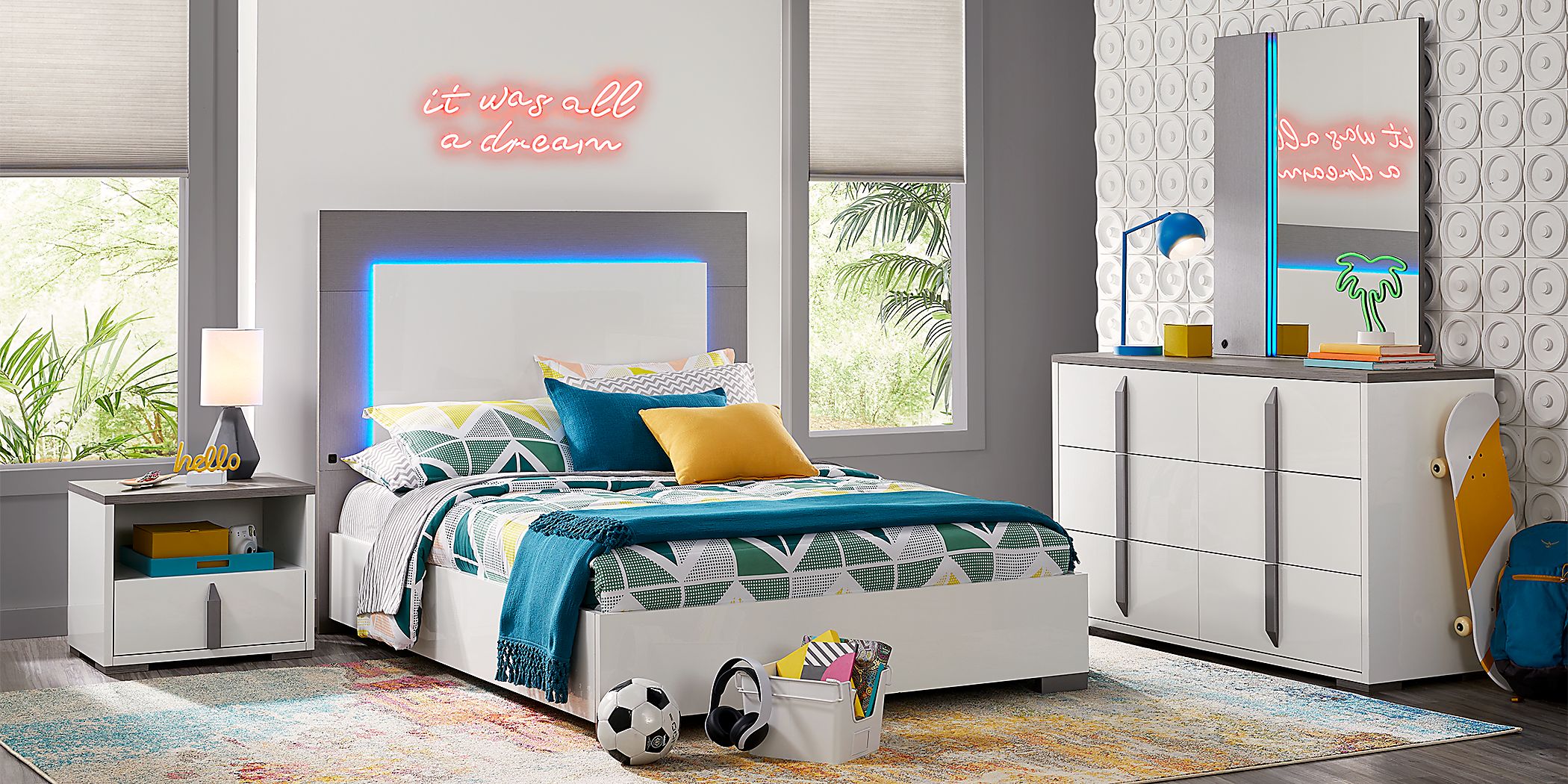 https://assets.roomstogo.com/product/kids-park-peak-white-5-pc-full-panel-bedroom_3497430P_image-room?cache-id=f26016a428767c04e80f9d04337cba4c