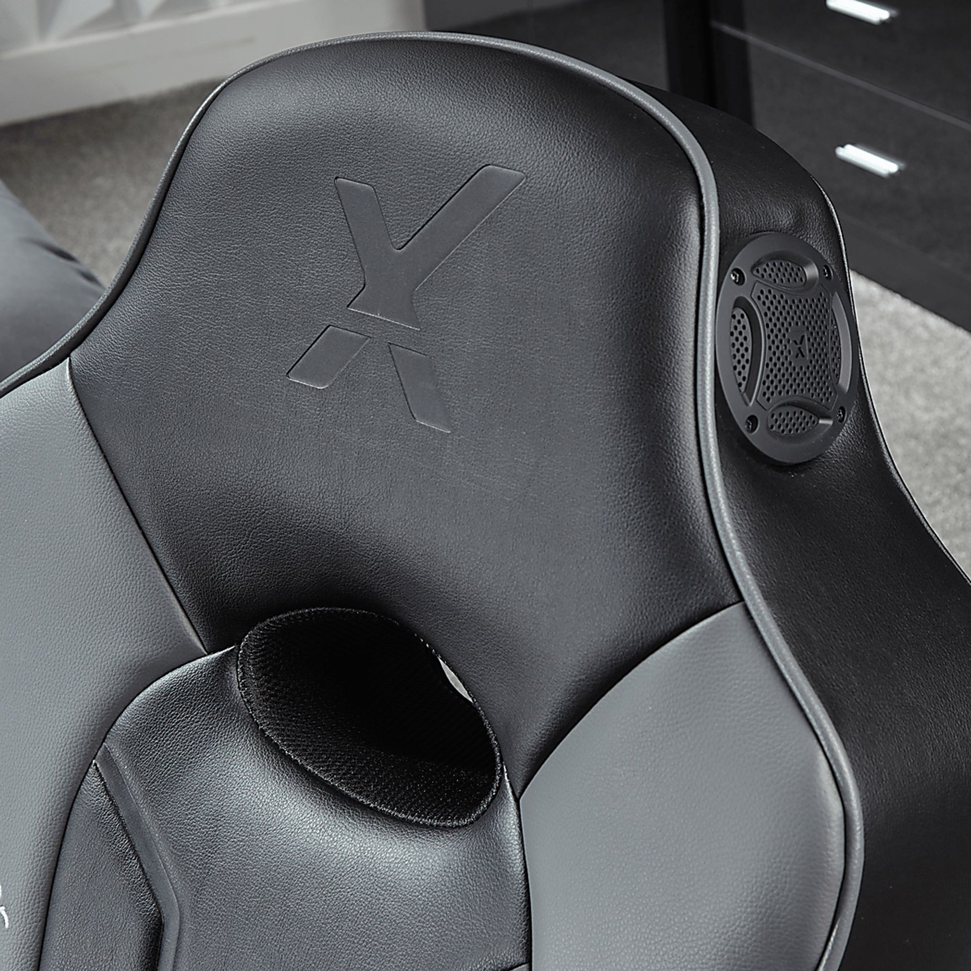 Kids Parwig Black RGB Gaming Rocker - Image 5