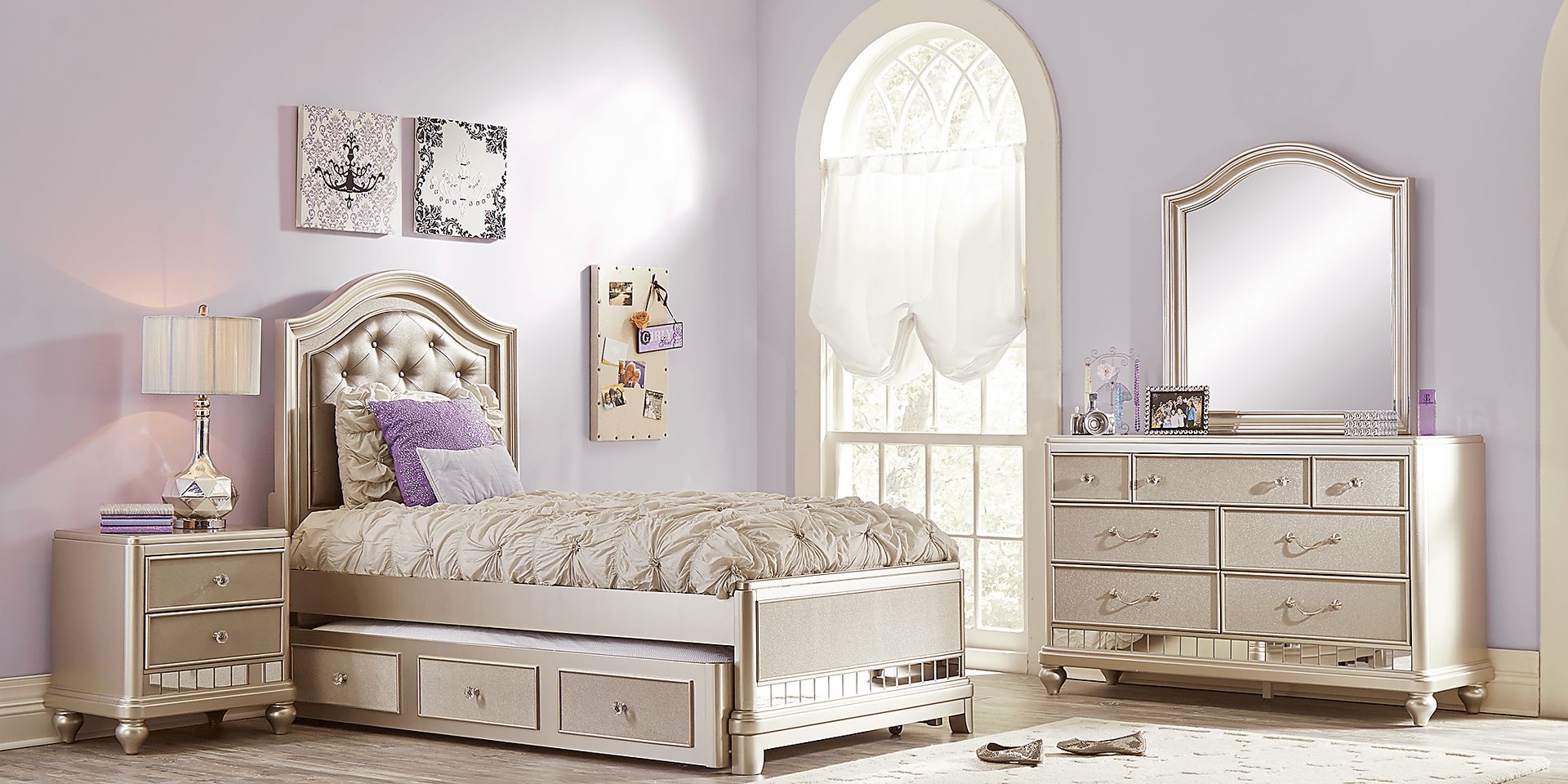 Rooms To Go Kids Petit Paris 5 Pc Silver Gray Full Bedroom Set With Mirror Dresser 3 Pc Full Panel Bed Rooms to Go