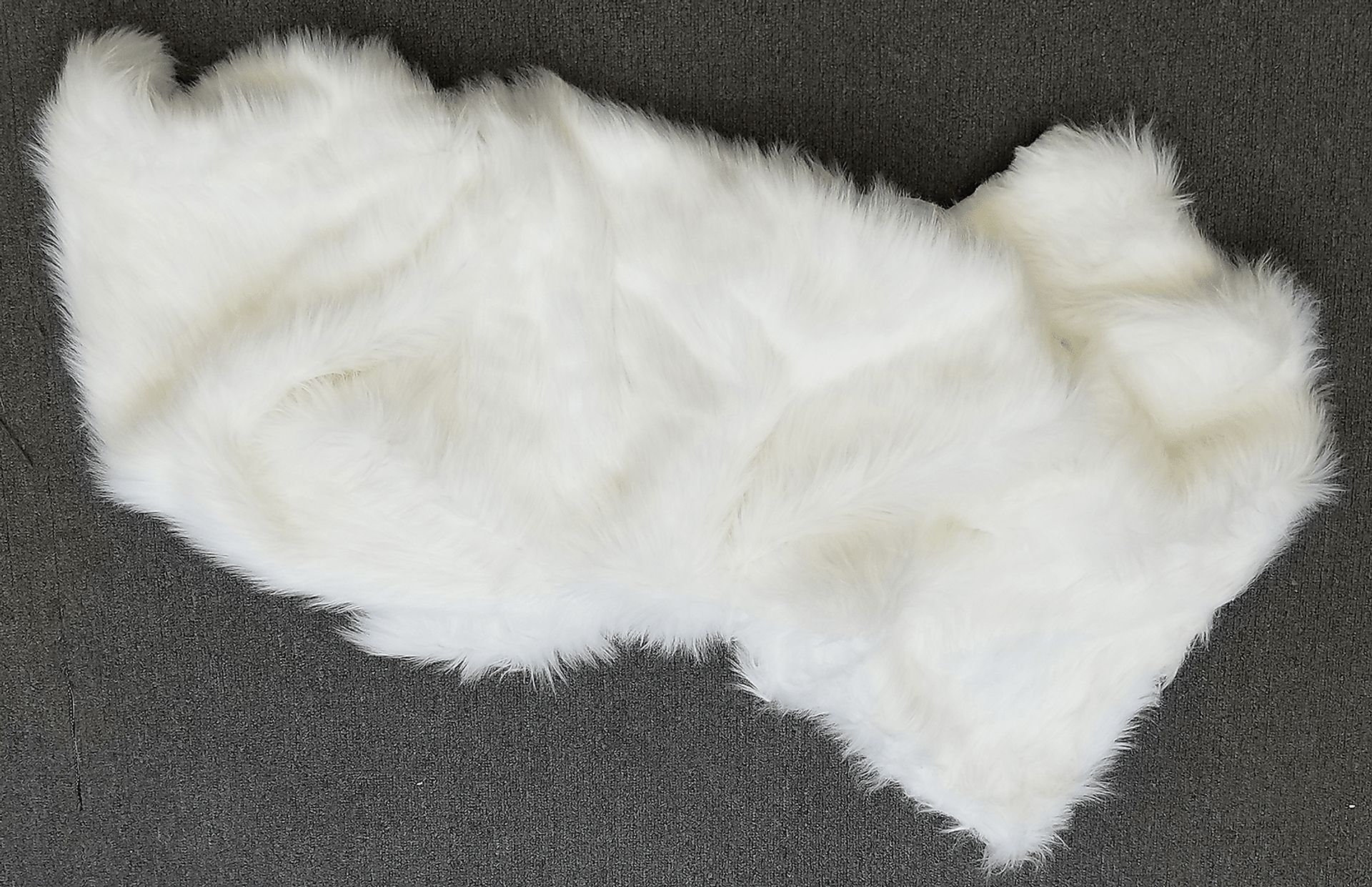 Kids Sadie White 3'3" x 4'10" Rug - Image 3