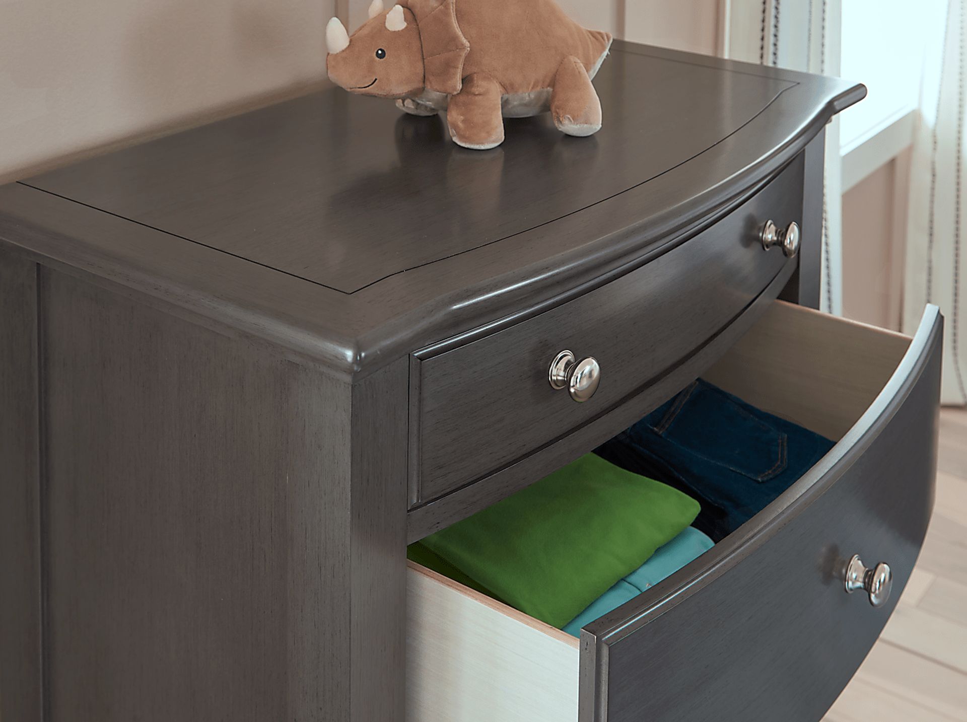 Kids Santa Cruz Gray Chest - Image 2