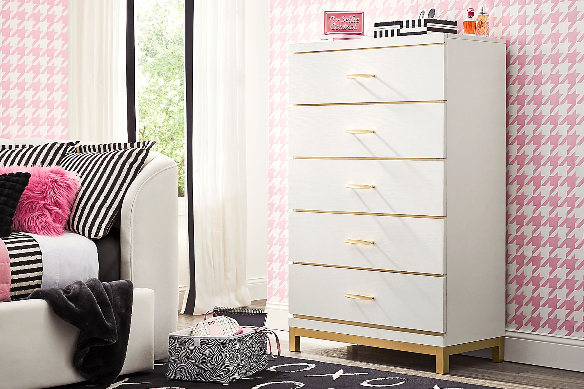 Kids Skye White Chest - Image 3