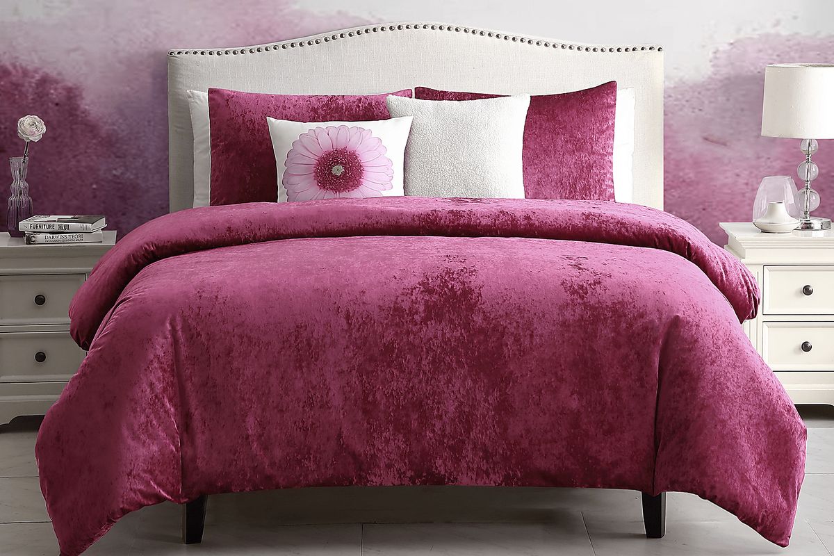 Soft Raspberry Red Twin Comforter Set Rooms to Go