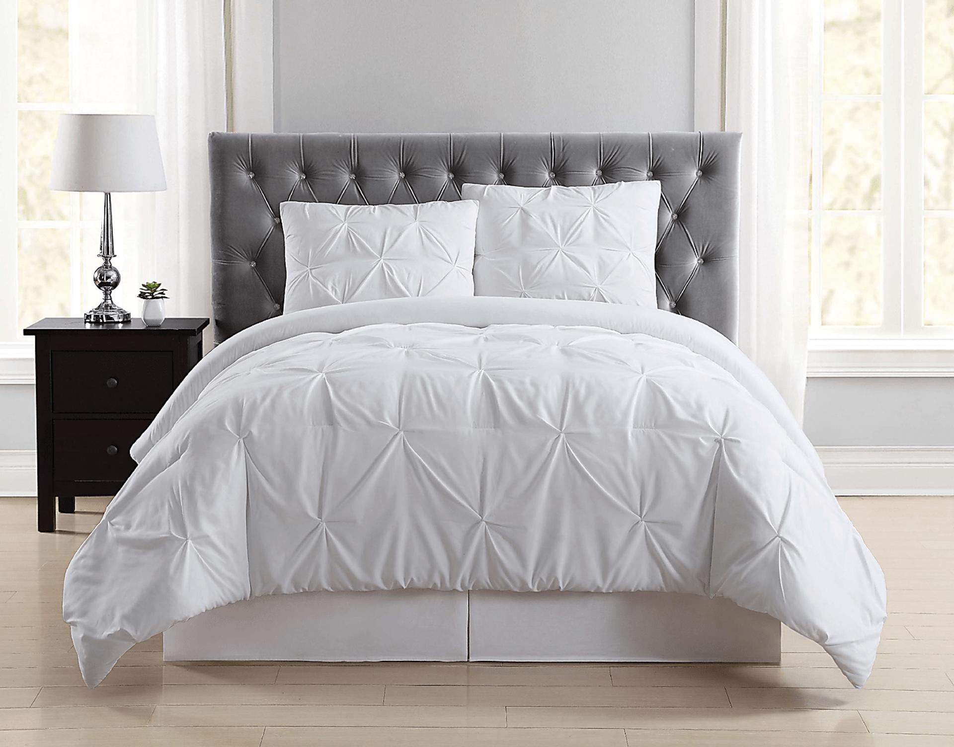 Kids Soft Waves White Full/Queen Comforter Set