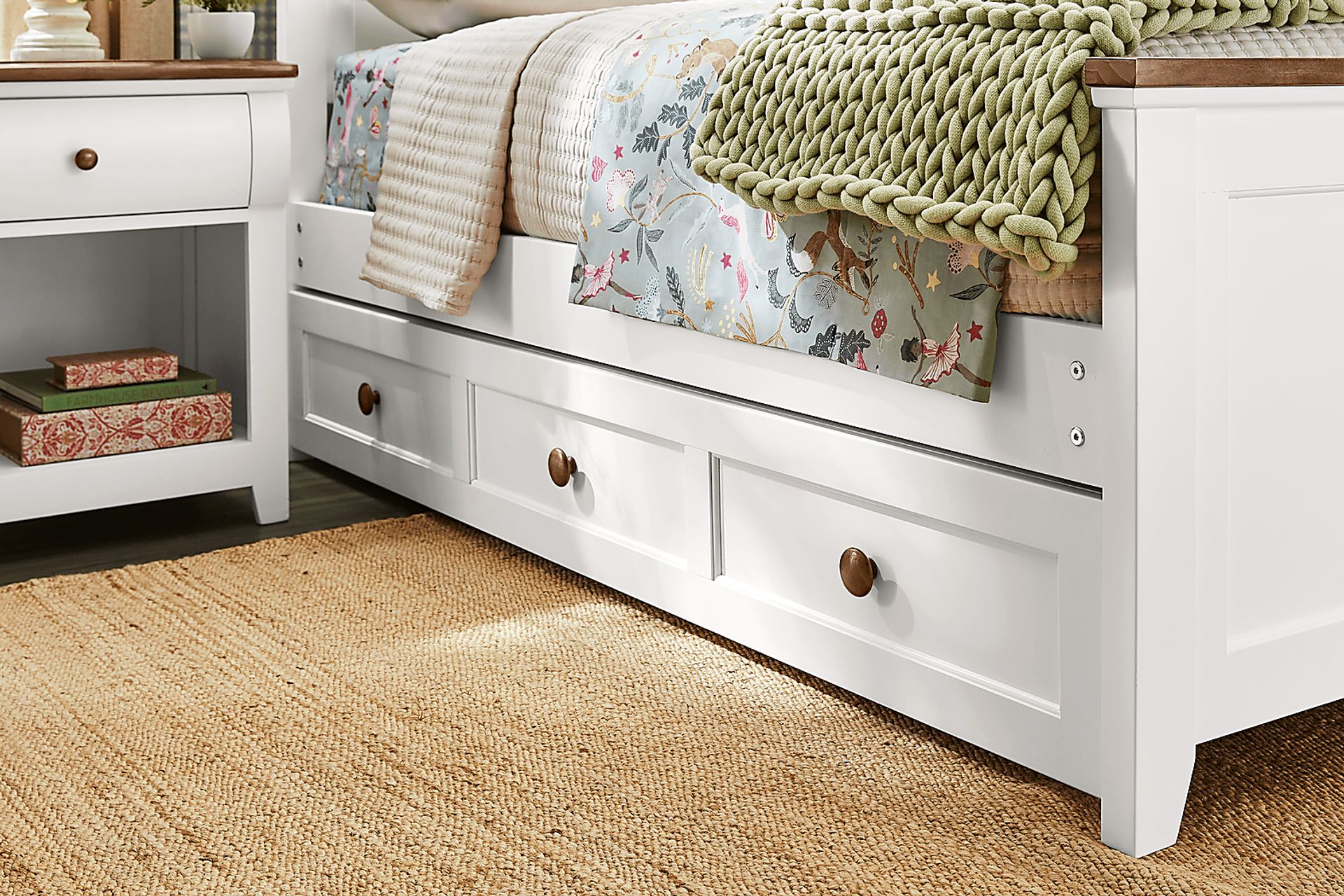 Kids Sugar Hollow White Full Panel Bed - Image 4
