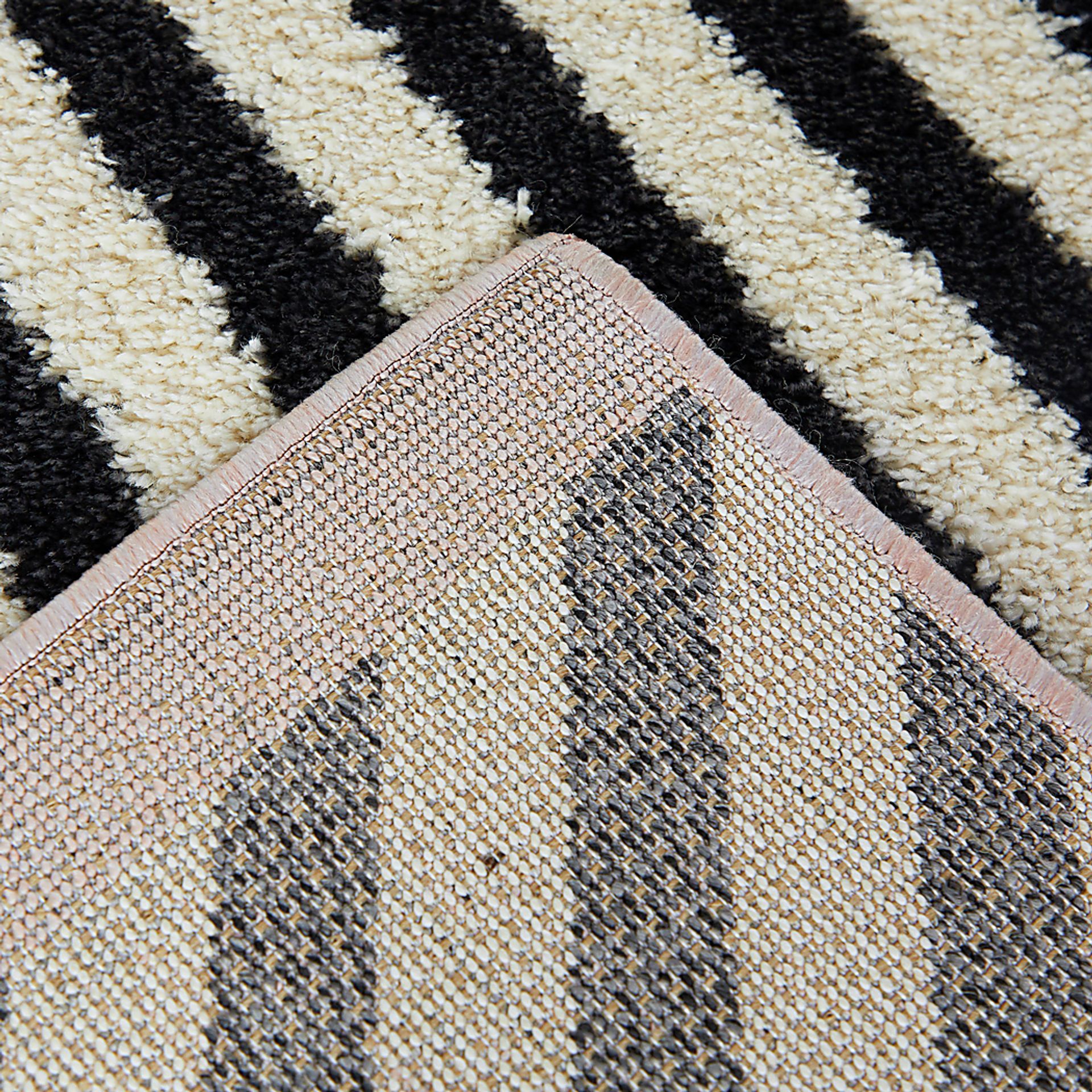 Kids Tritora Black/Gray 5'3 x 7' Rug - Image 4