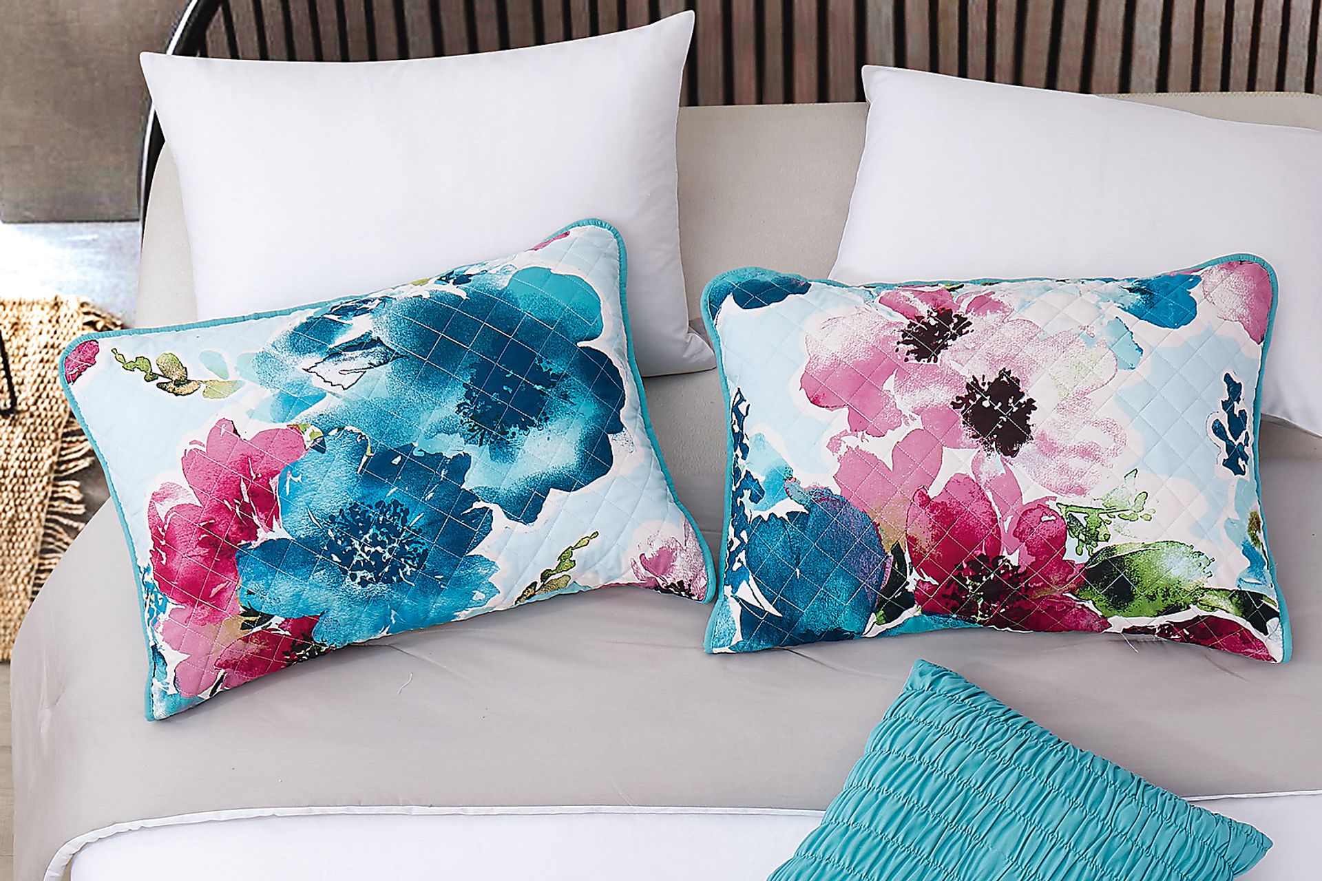 Kids Watercolor Quilt Teal 8 Pc Full/Queen Comforter Set - Image 3