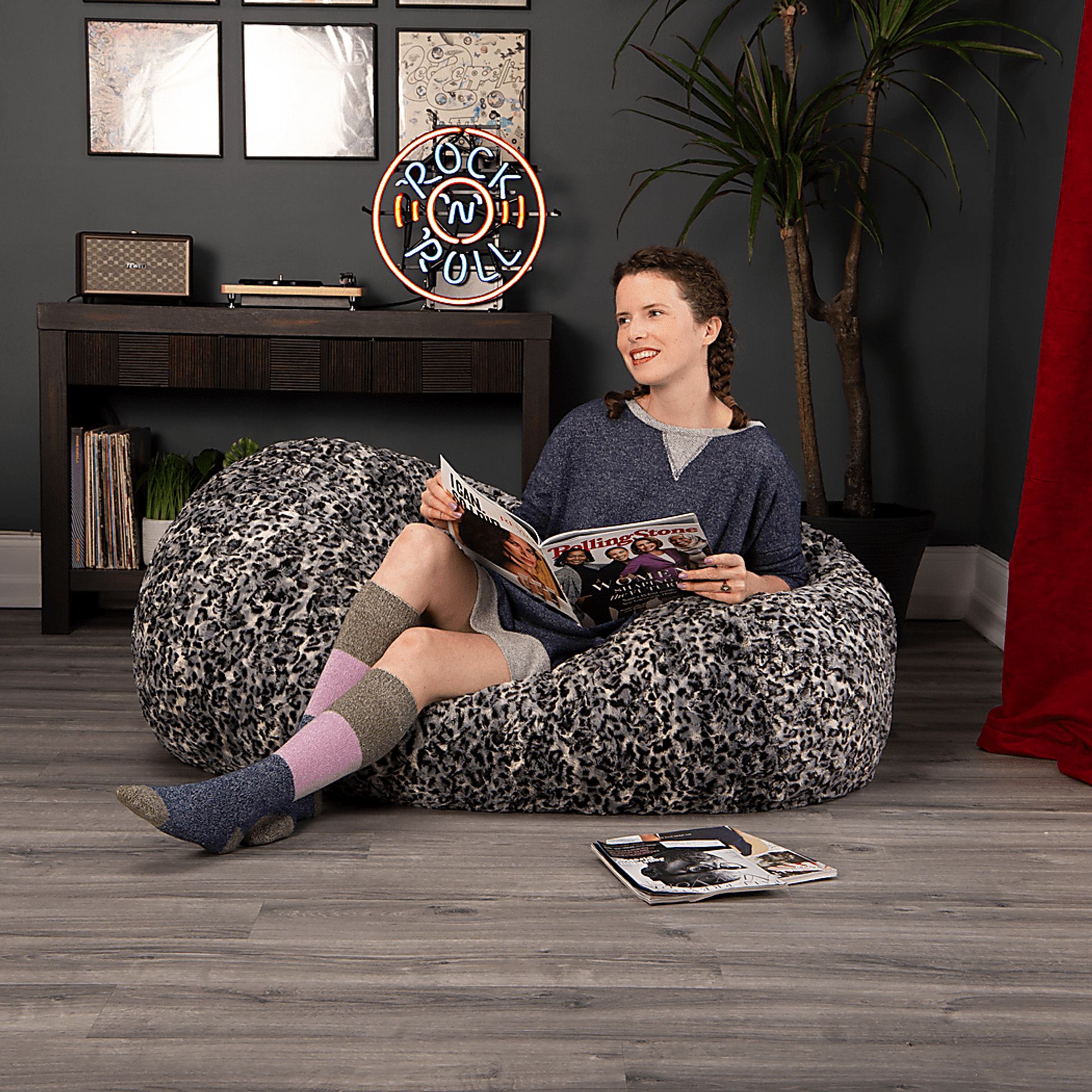 Kids Winter Dream Charcoal Faux Fur Small Bean Bag - Image 5