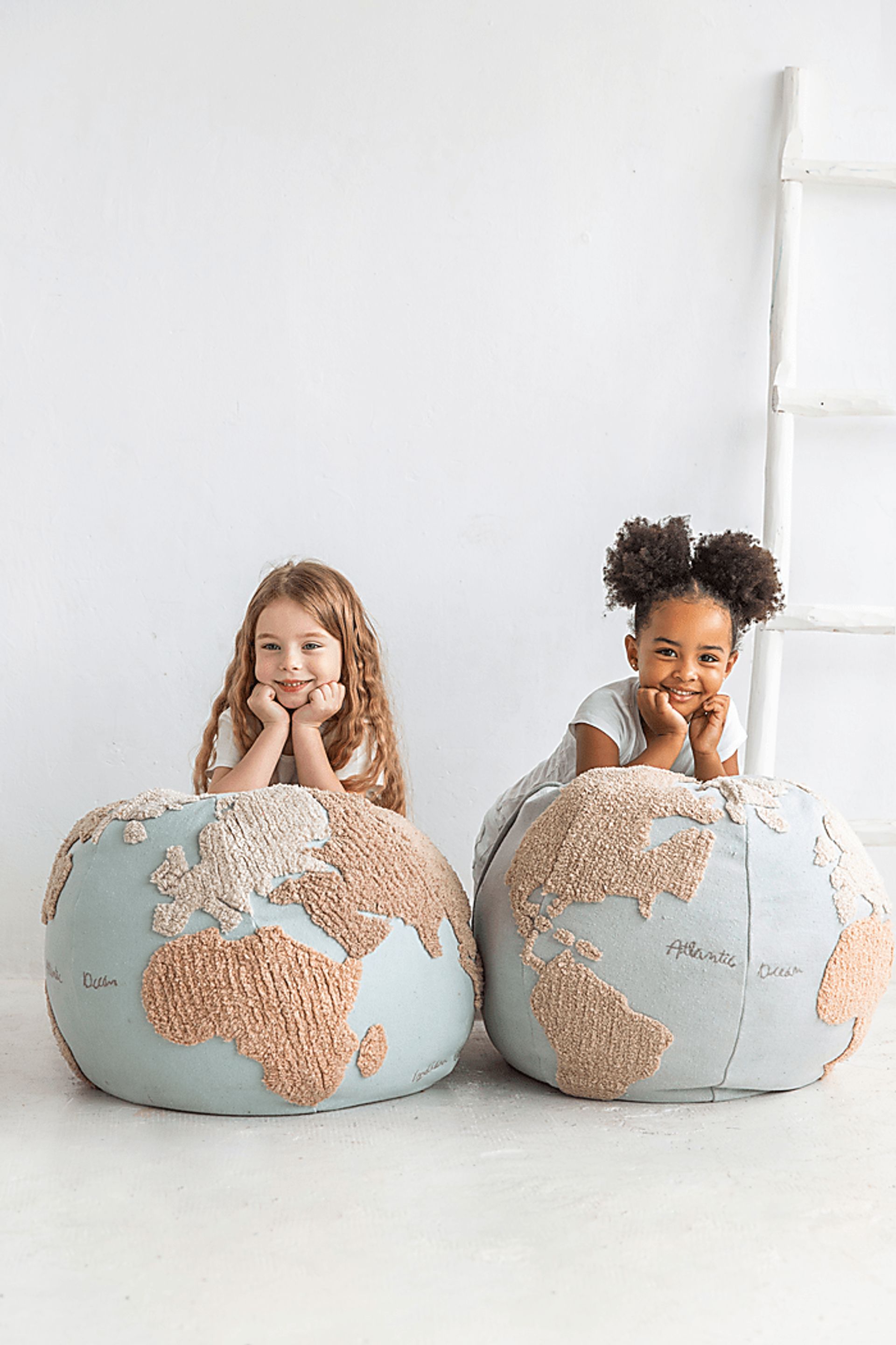 Kids World Map Multi Pouf - Image 4