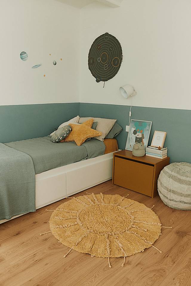 Kids Yellow 3'3 x 3'3 Round Solar Rug - Thumbnail - Image 3